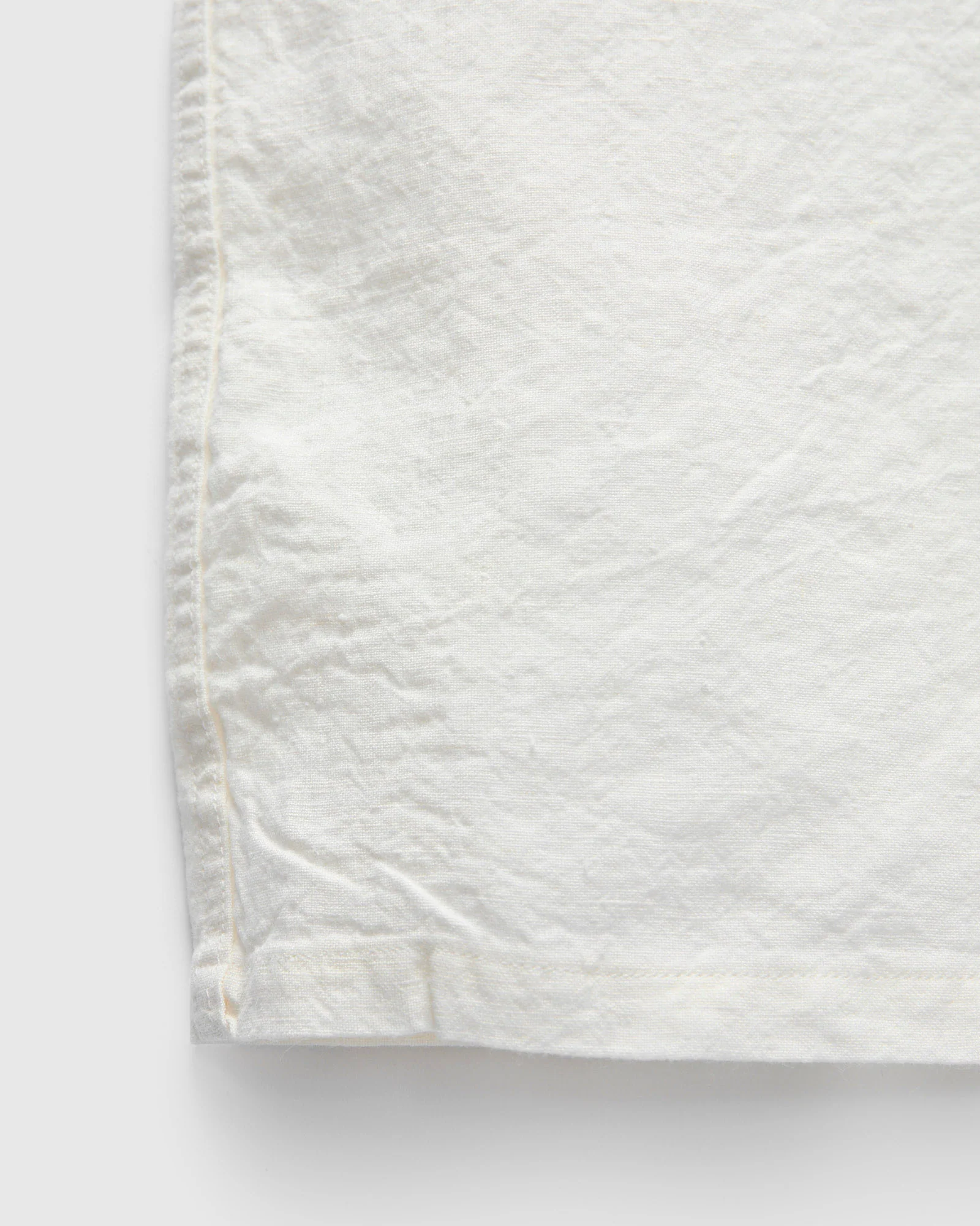 1/40 Linen Open Collar Shirt in White - Image 7