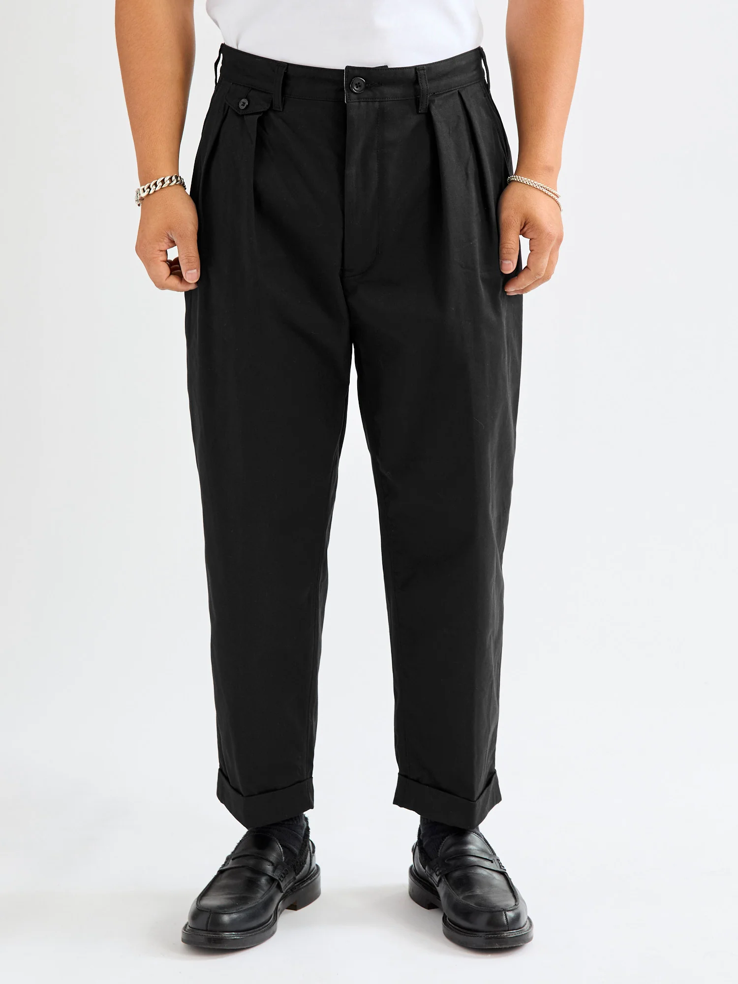 2-Pleat Twill Trousers in Black - Image 2