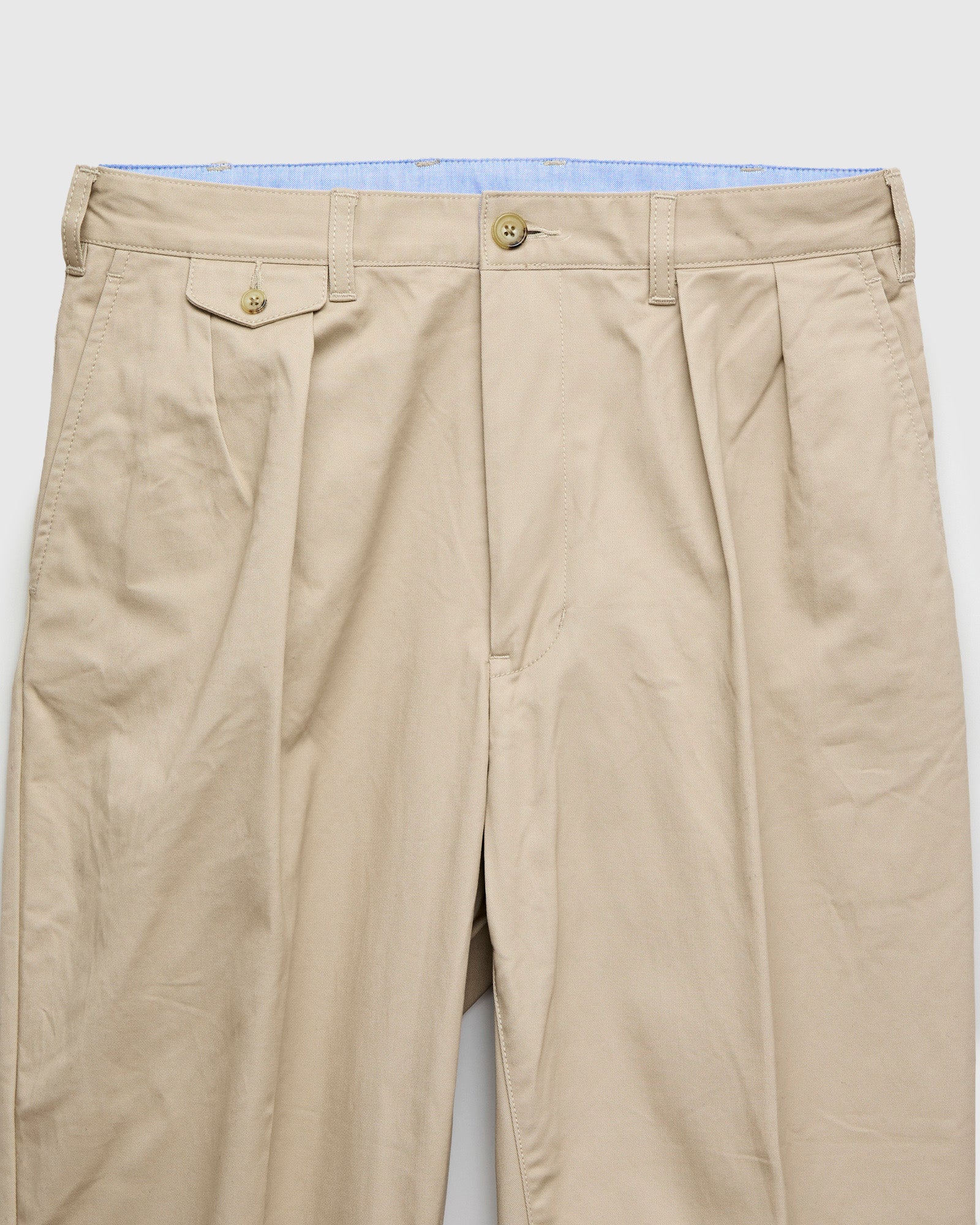 2-Pleat Twill Trousers in Khaki - Image 3