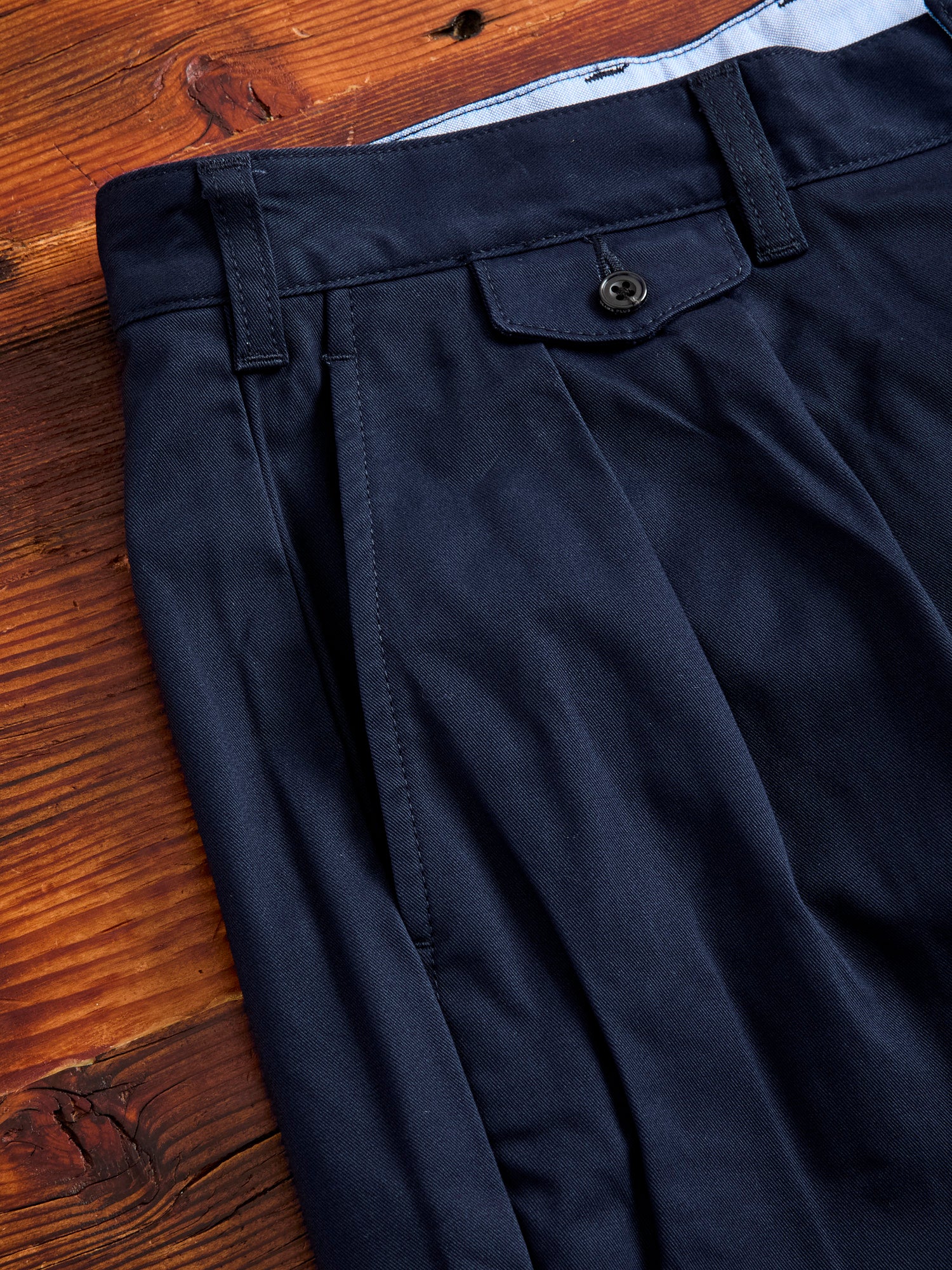 2-Pleat Twill Trousers in Navy - Image 6
