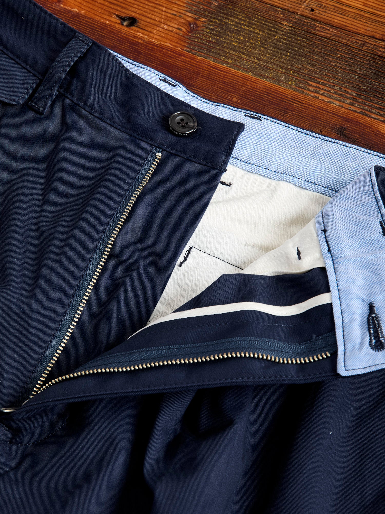 2-Pleat Twill Trousers in Navy - Image 8