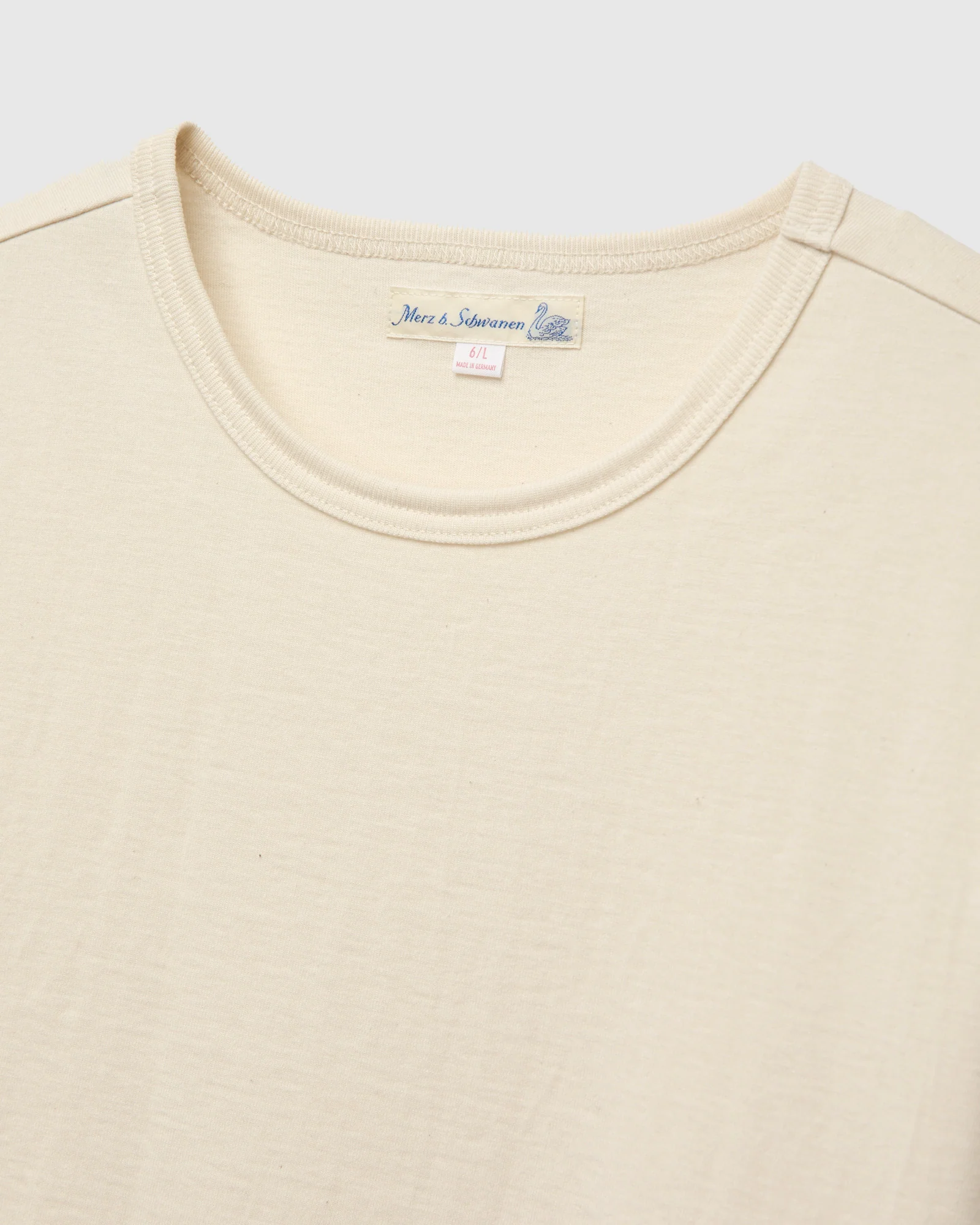 215 "Good Originals" Heavyweight 7.2oz Loopwheel T-Shirt in Natural - Image 4