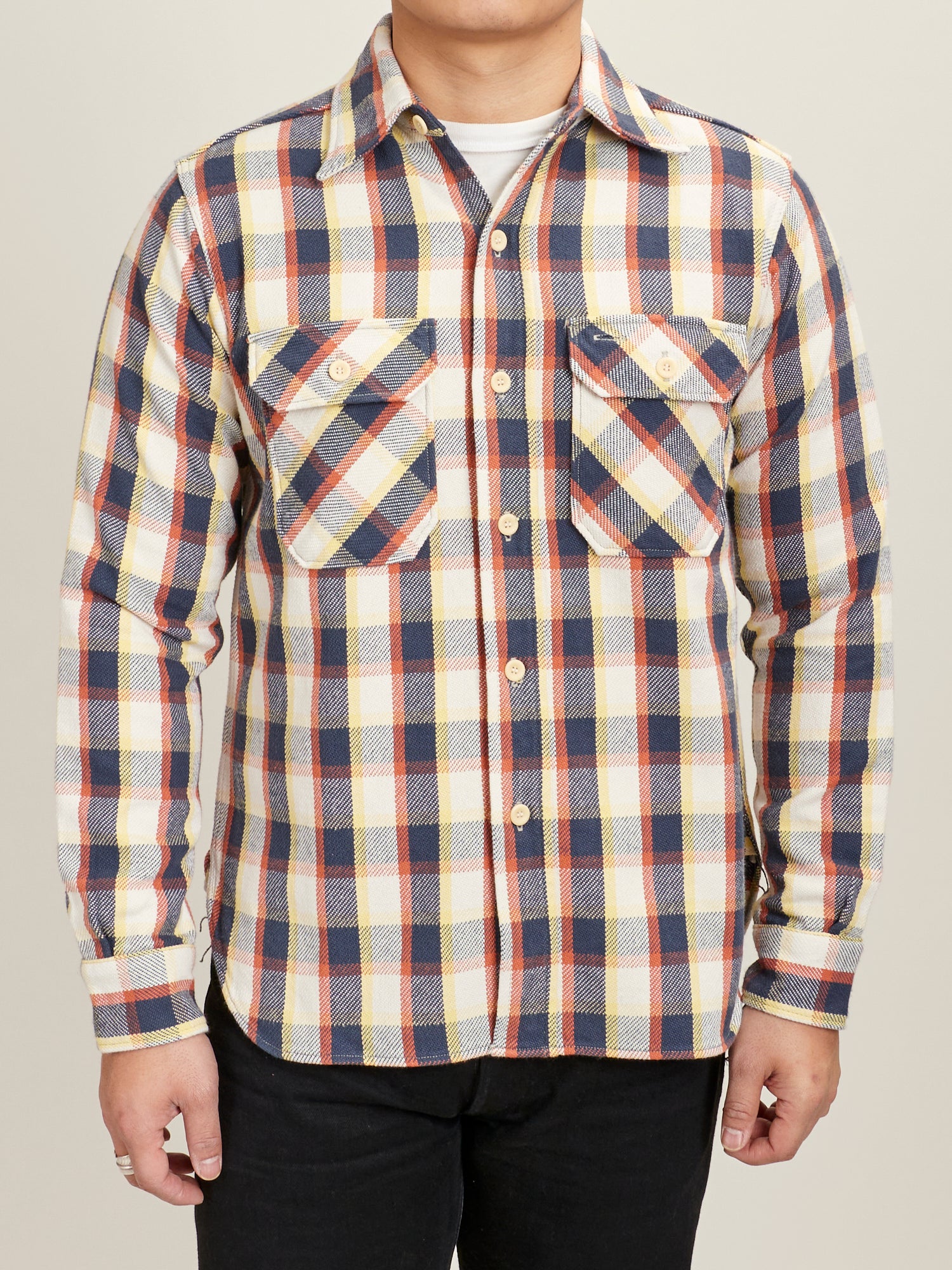 3104 Plaid Check Flannel Shirt in Navy - Image 2