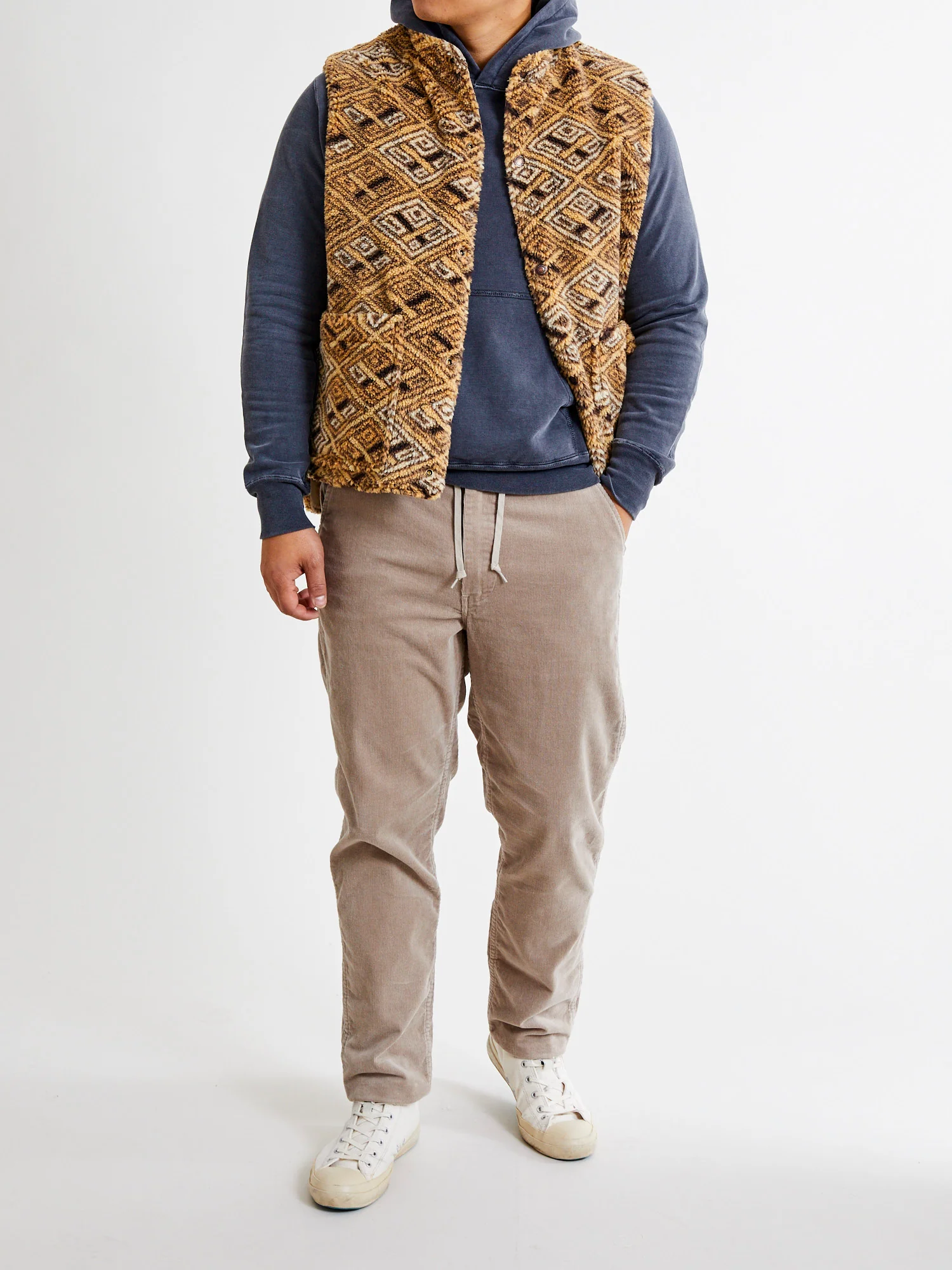 60/40 Cloth Reversible Vest in Beige - Image 17