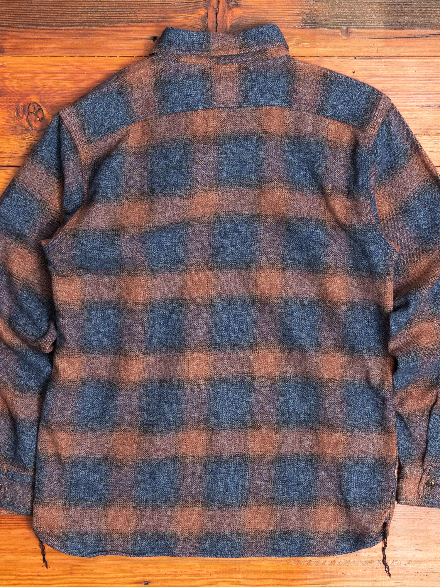 750WS Heavy Flannel Shirt in Navy - Image 8