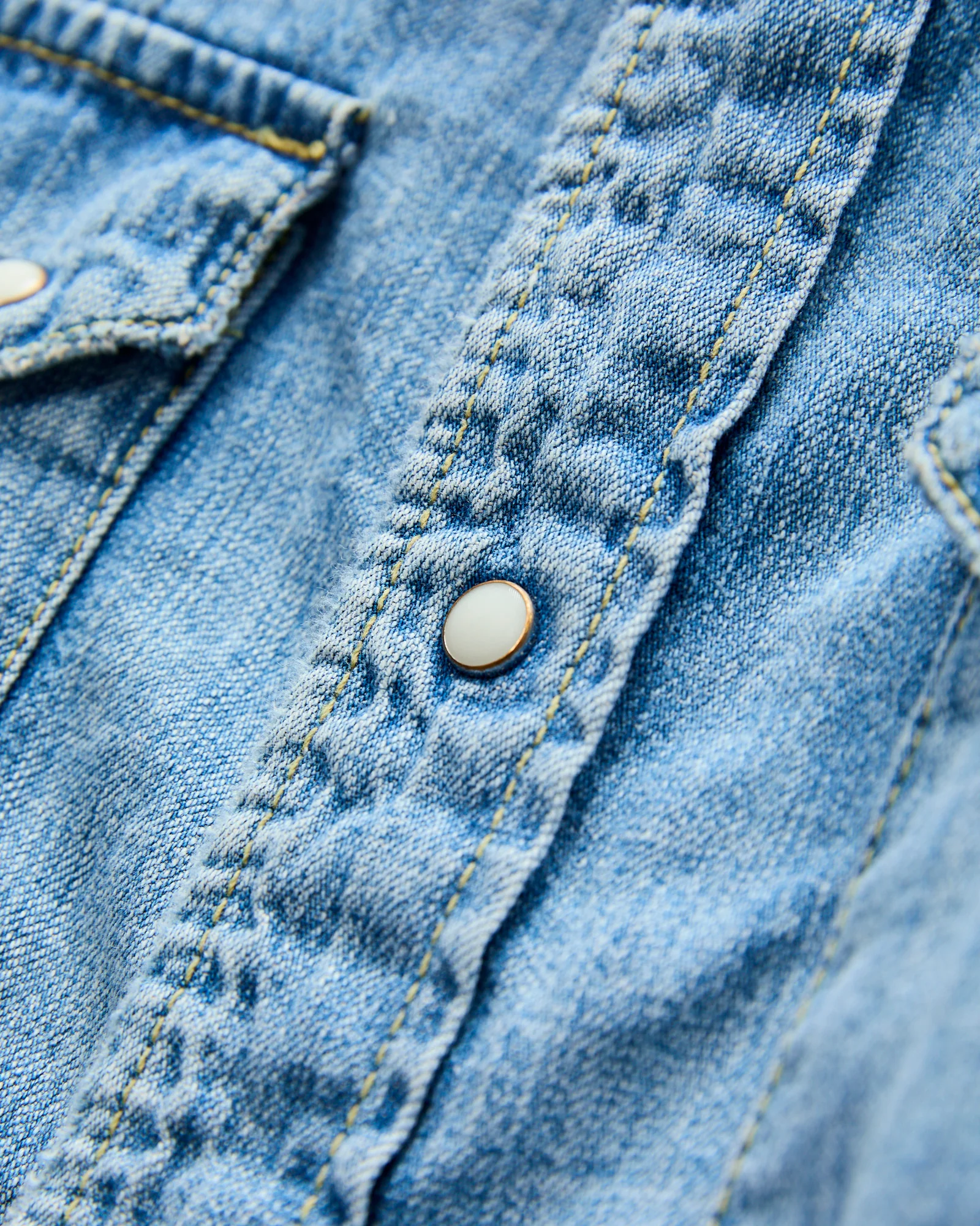 8.5oz Denim Western Shirt in Used Blue - Image 5