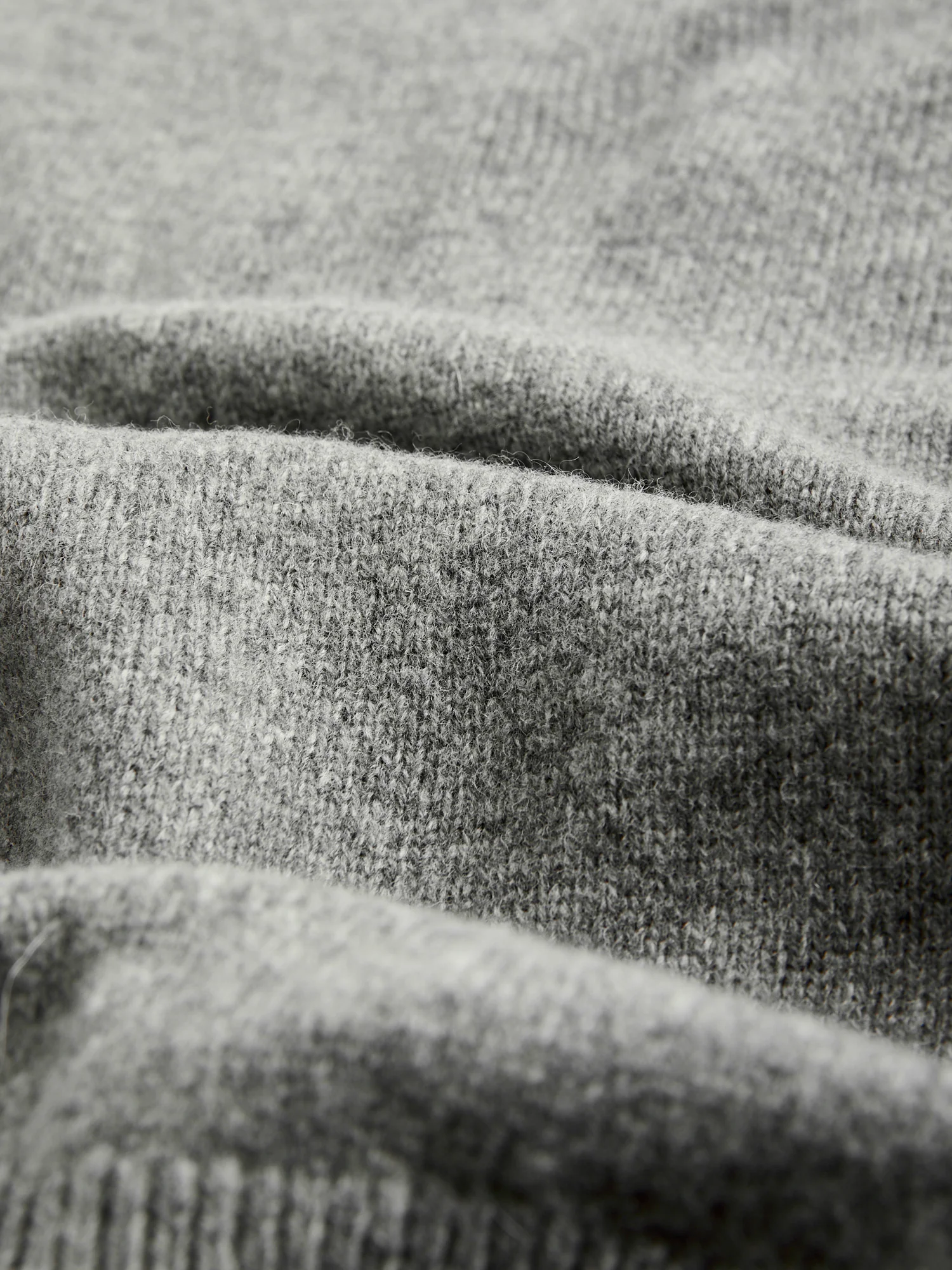 9G Crewneck Knit Sweater in Grey - Image 7