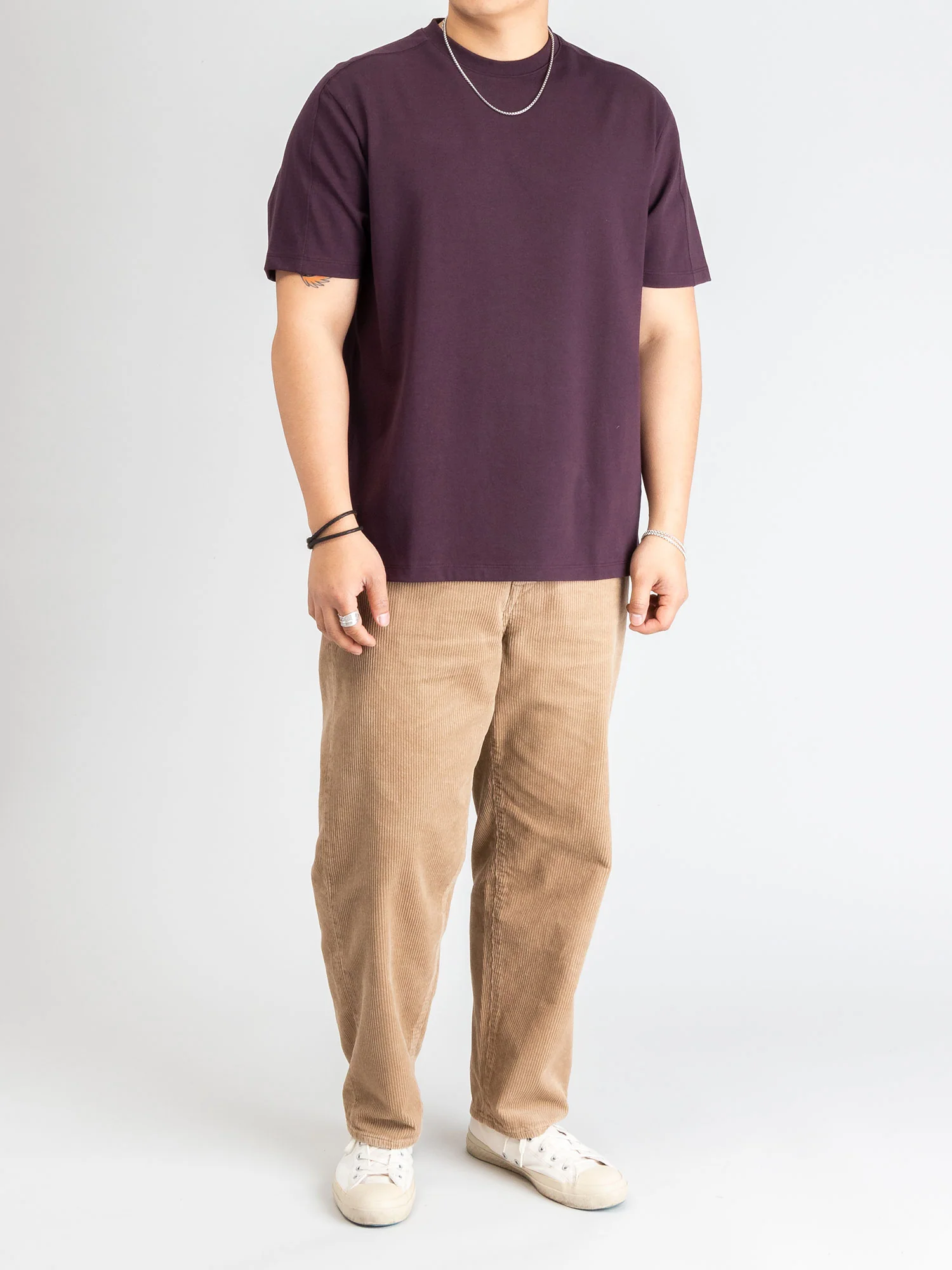 Basic T-Shirt in Dark Purple - Image 6