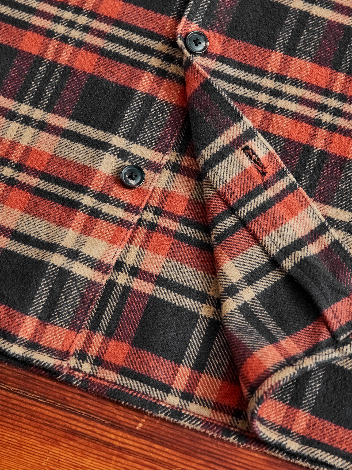 Benson Flannel Work Shirt in Picante - Image 7