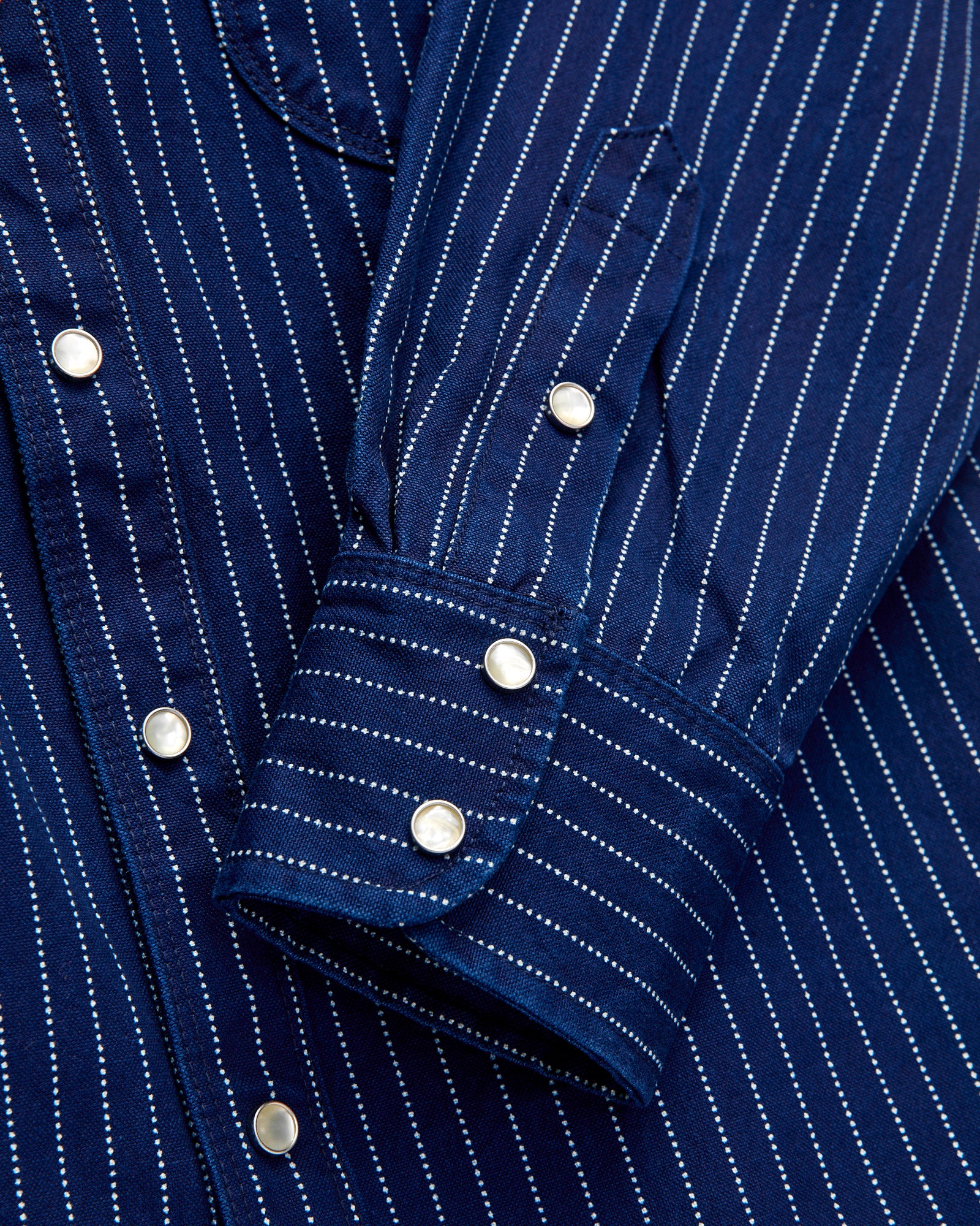 Bodie Shirt in Indigo Wabash - Image 6