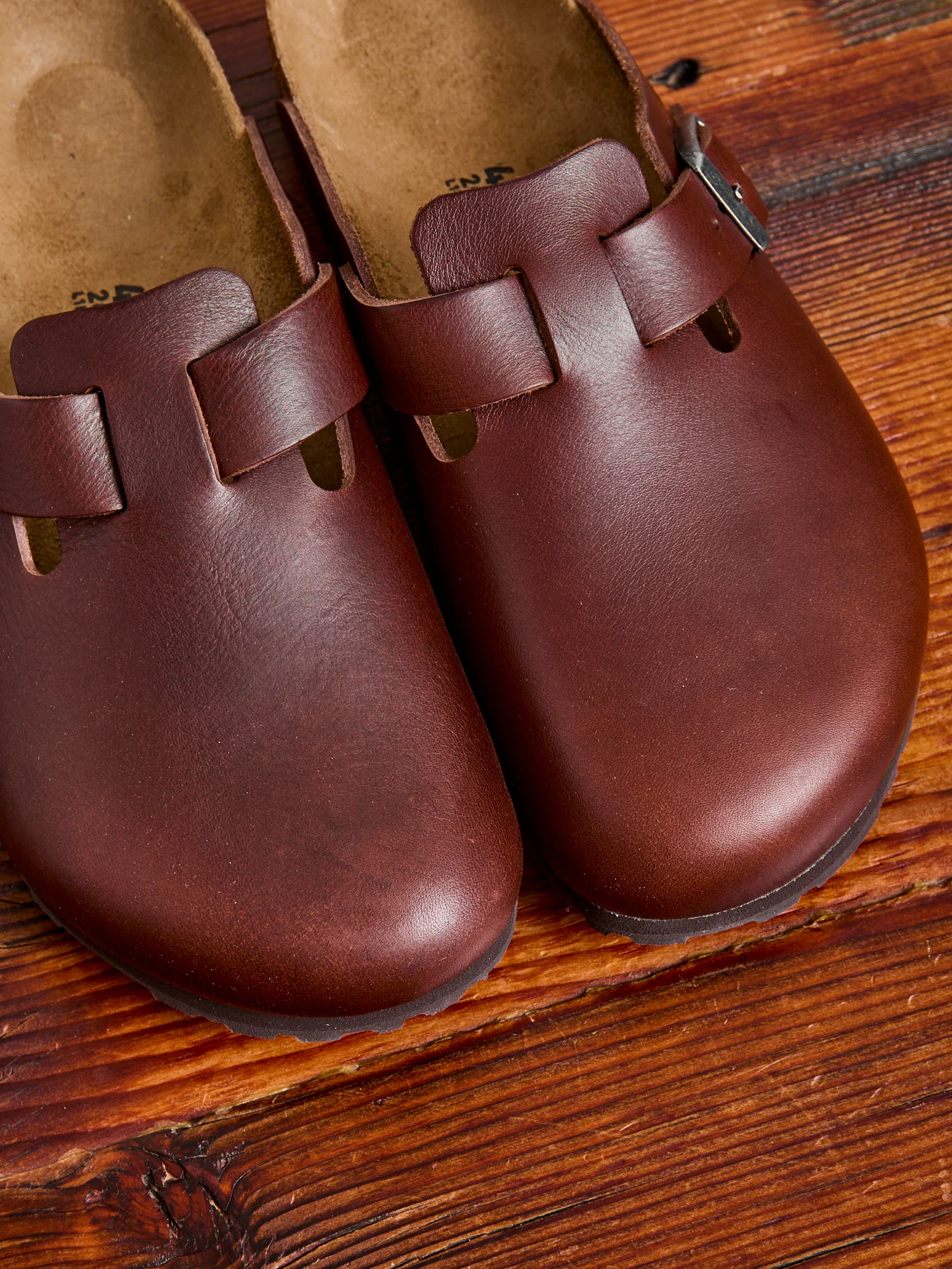 Boston Clog in Vintage Wood Roast Leather - Image 4