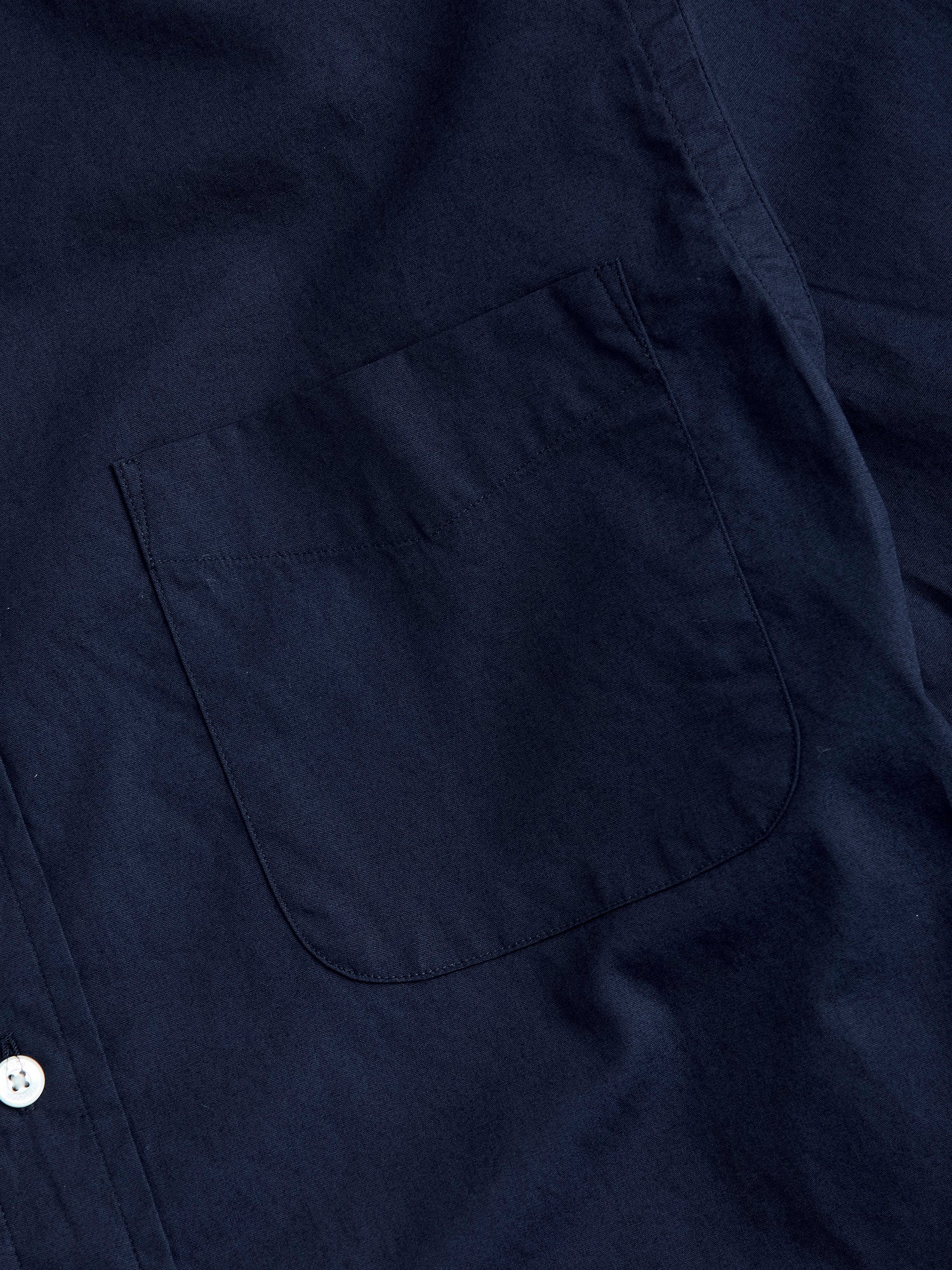 Broad Cloth Short Sleeve Button-Down Shirt in Navy - Image 5