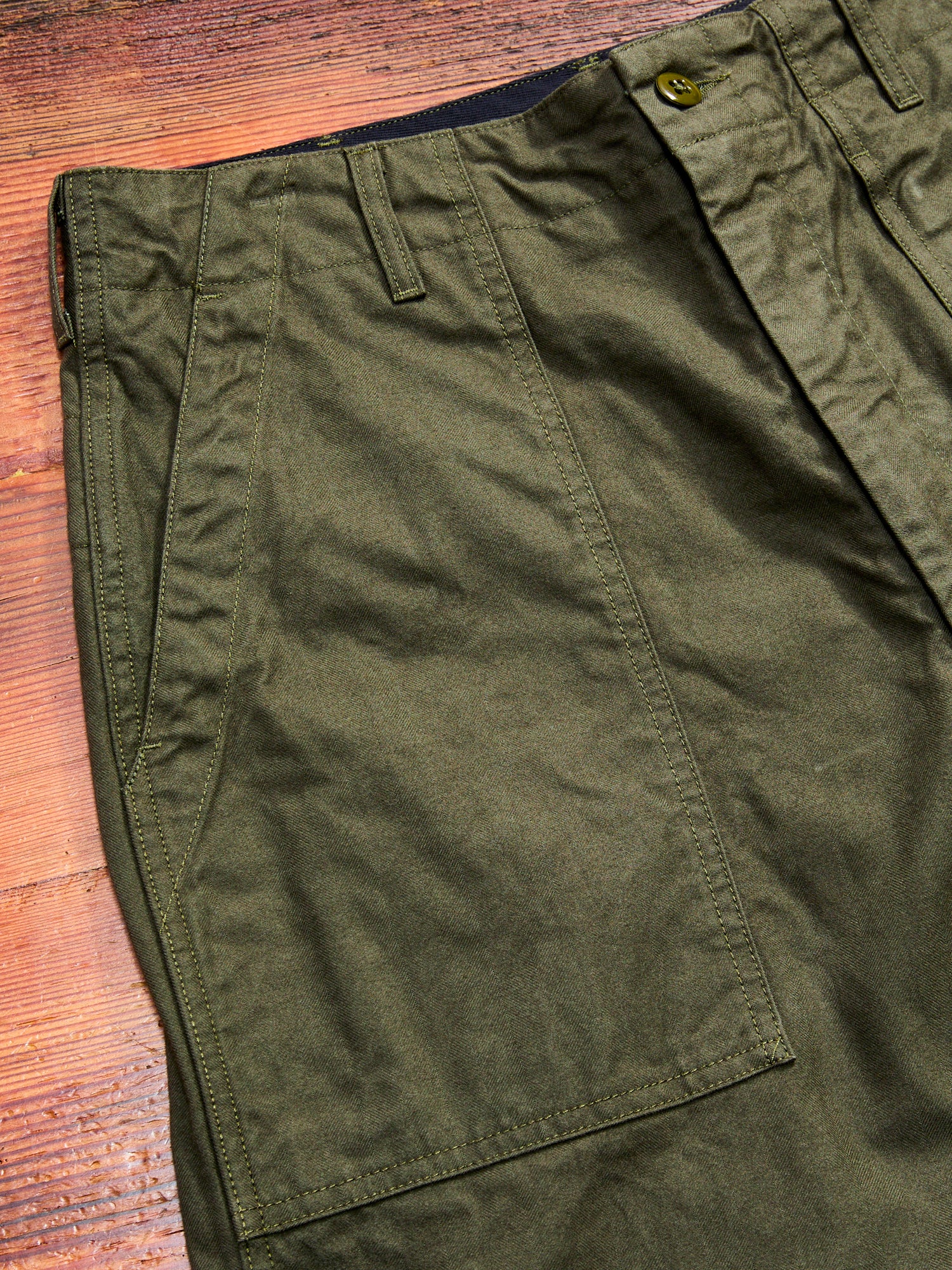 Brushed Herringbone Fatigue Pants in Olive - Image 4