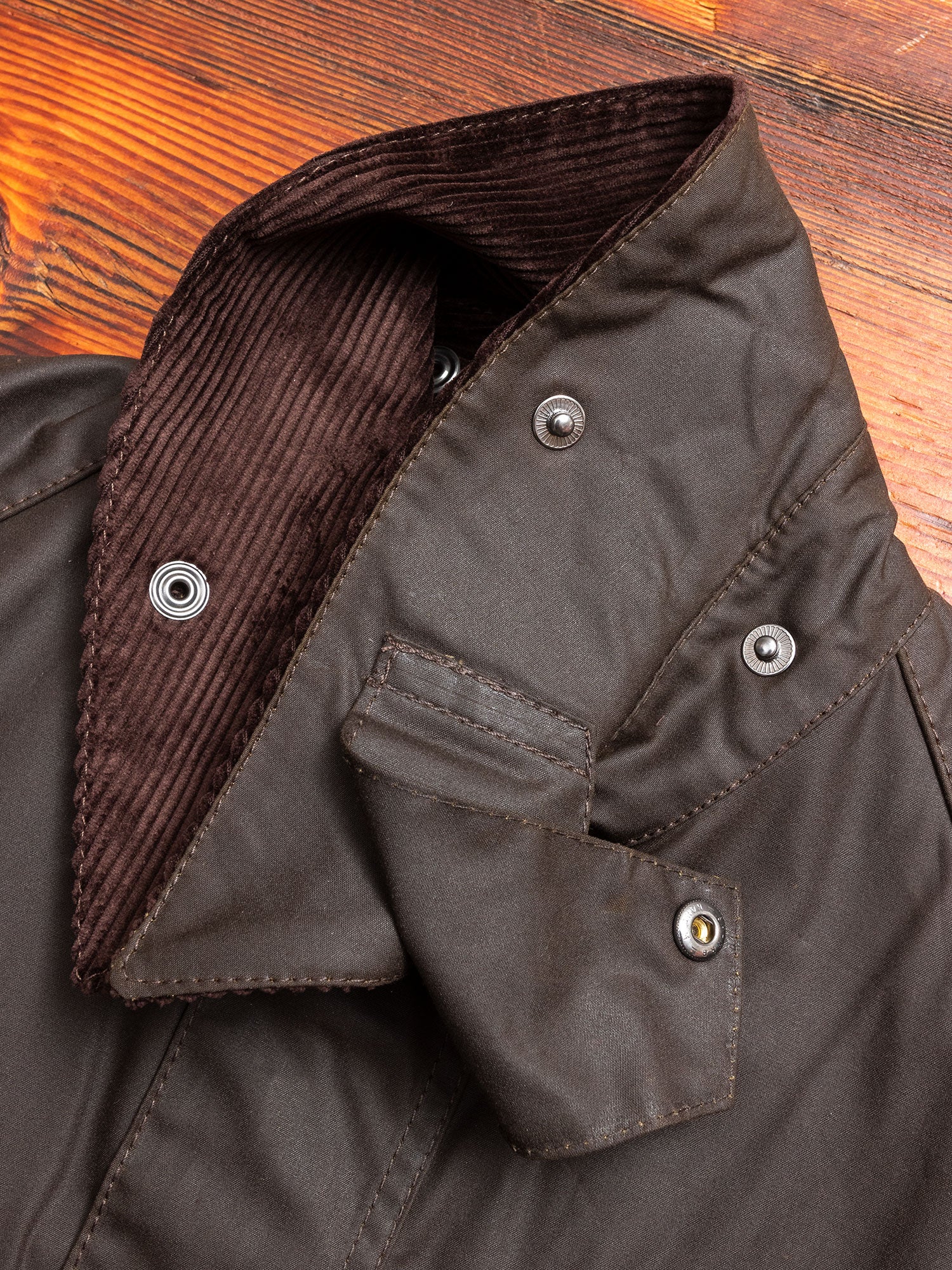 "Classic Bedale" Wax Jacket in Olive - Image 4