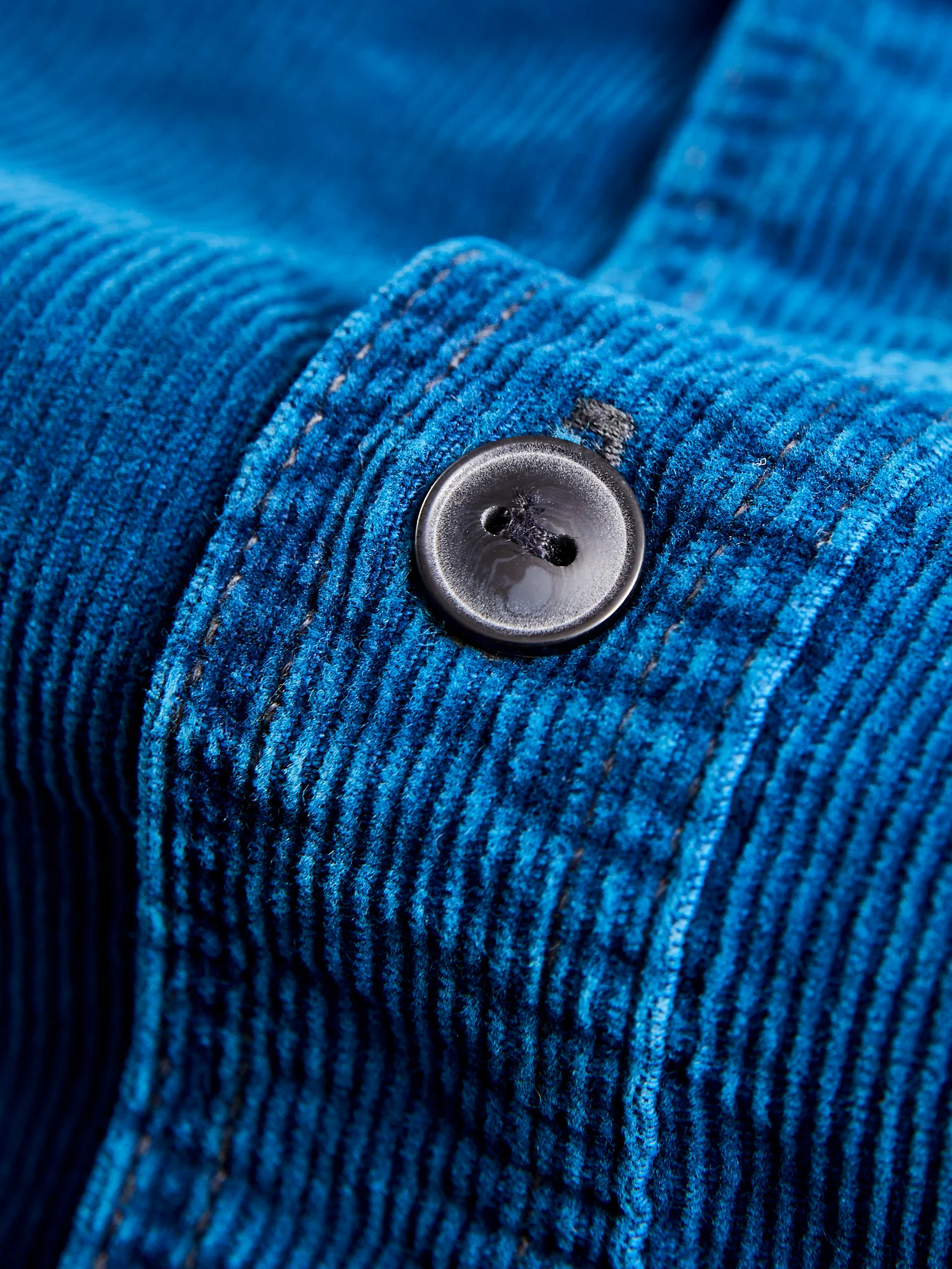 Cameron Corduroy Workshirt in Medium Indigo Wash - Image 8