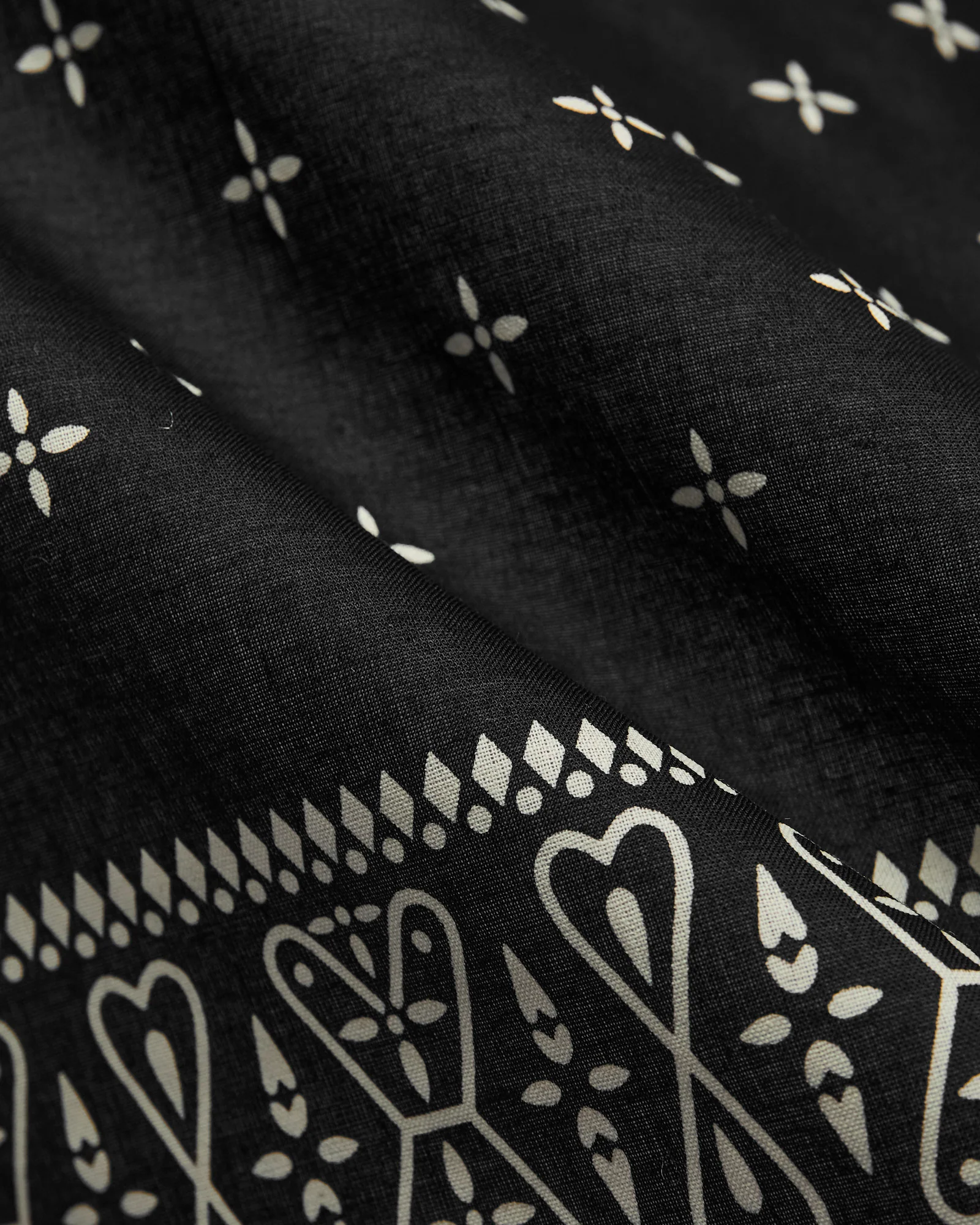Cross Bandanna in Black - Image 3