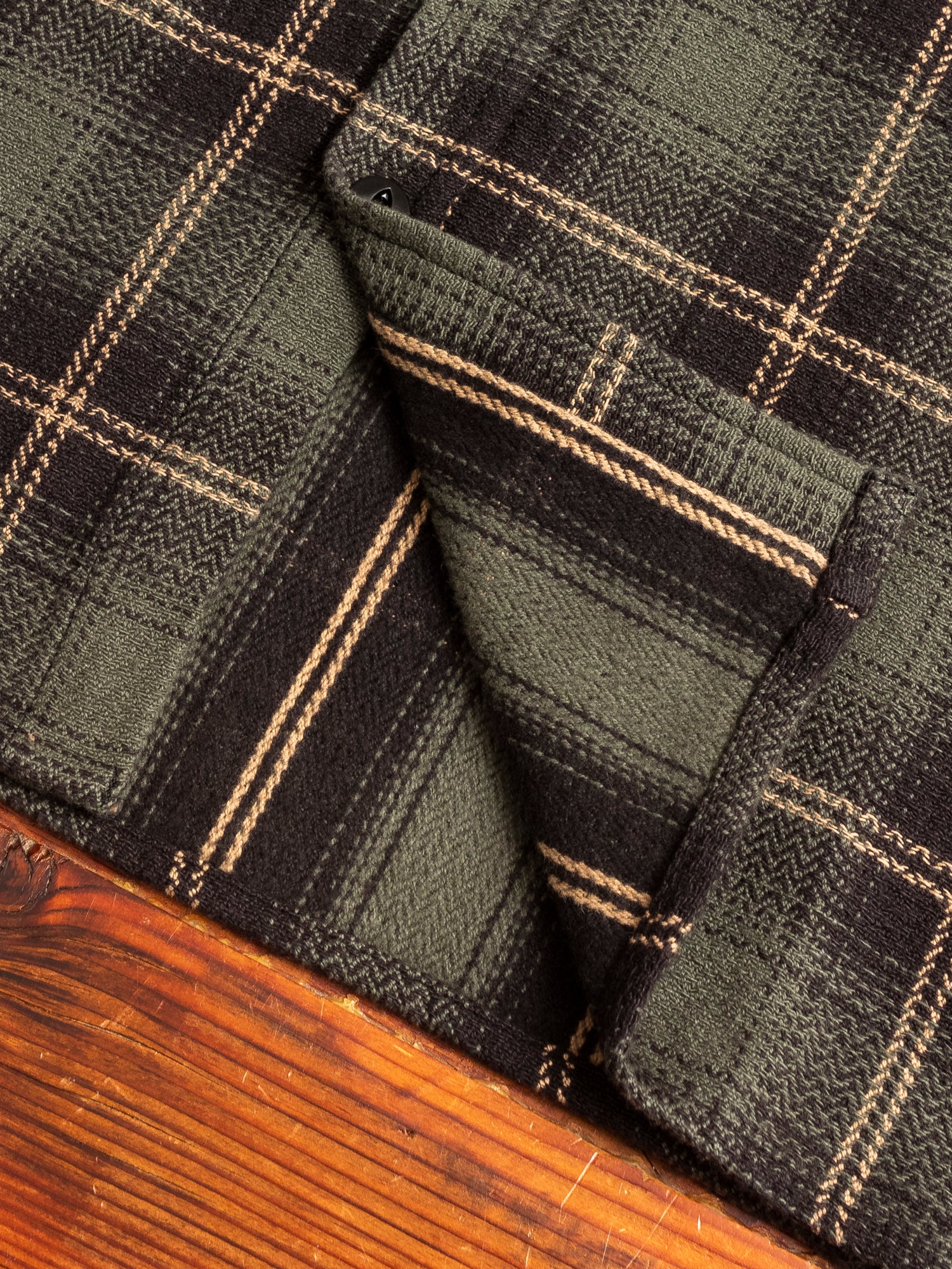Crosscut Flannel in Pine Plaid - Image 7