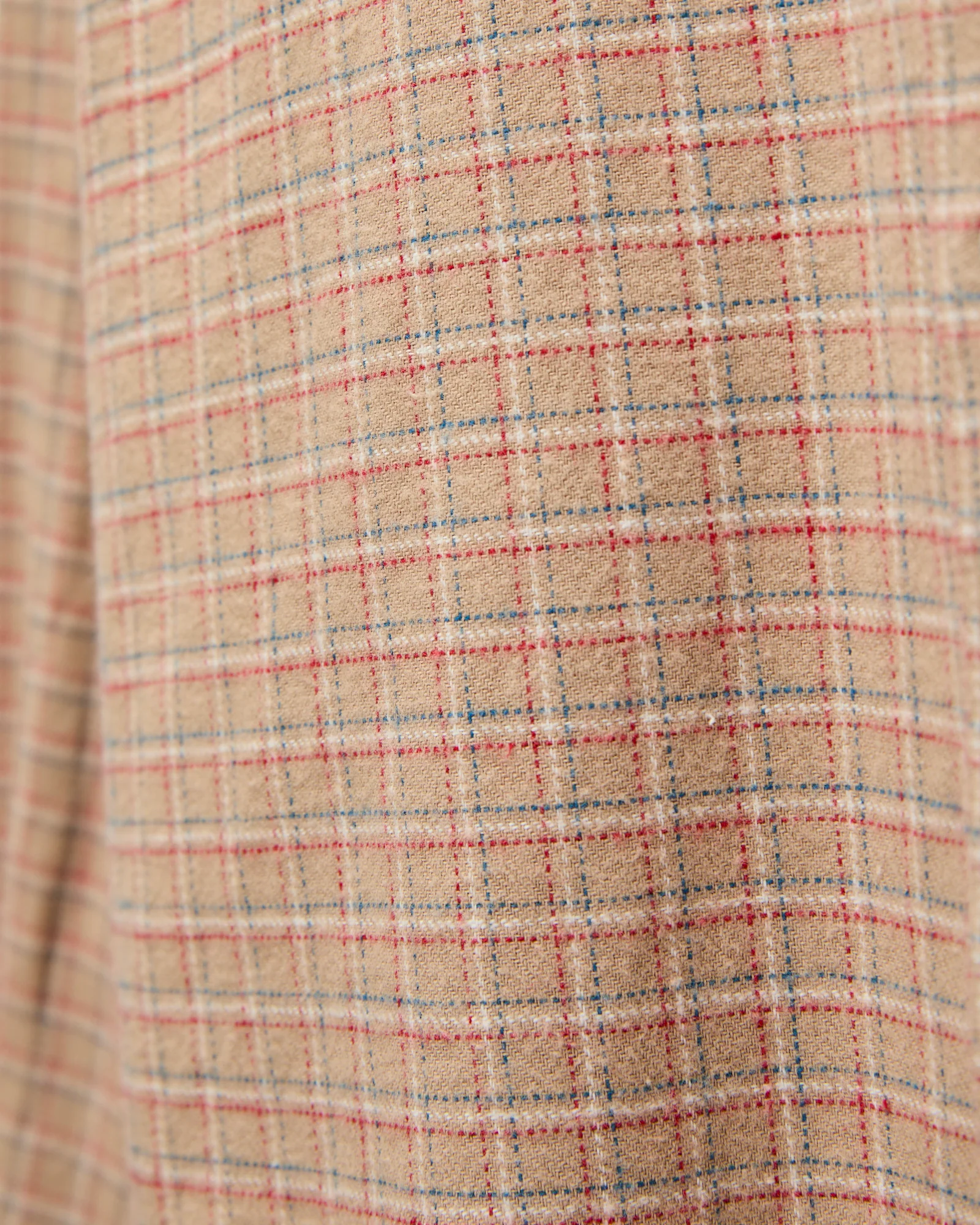 Estudo Button-Up Shirt in Red - Image 2