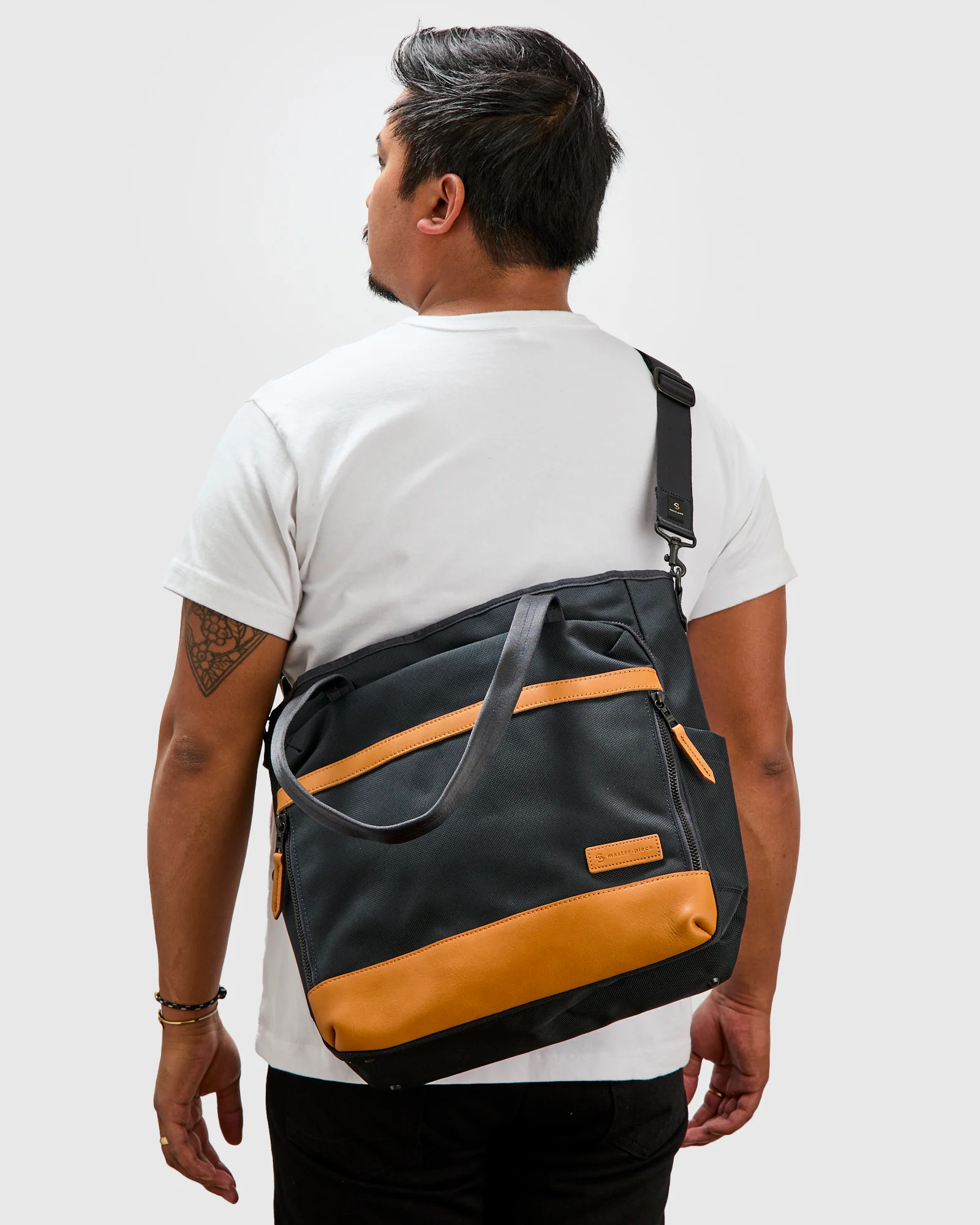 Explorer 2-Way Tote Bag in Navy - Image 2