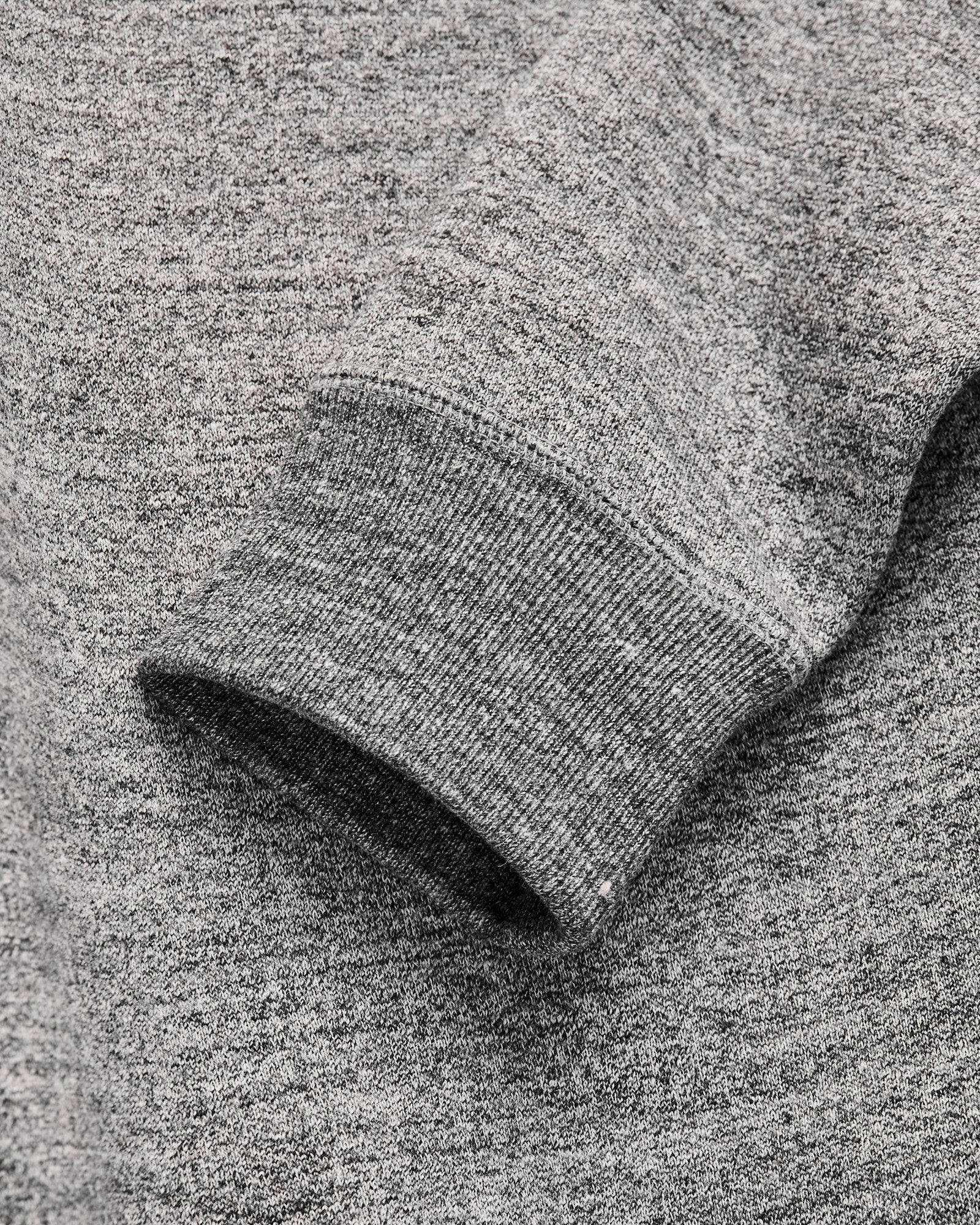 Fleeced FoxFibre® Pullover Crewneck in Charcoal - Image 5