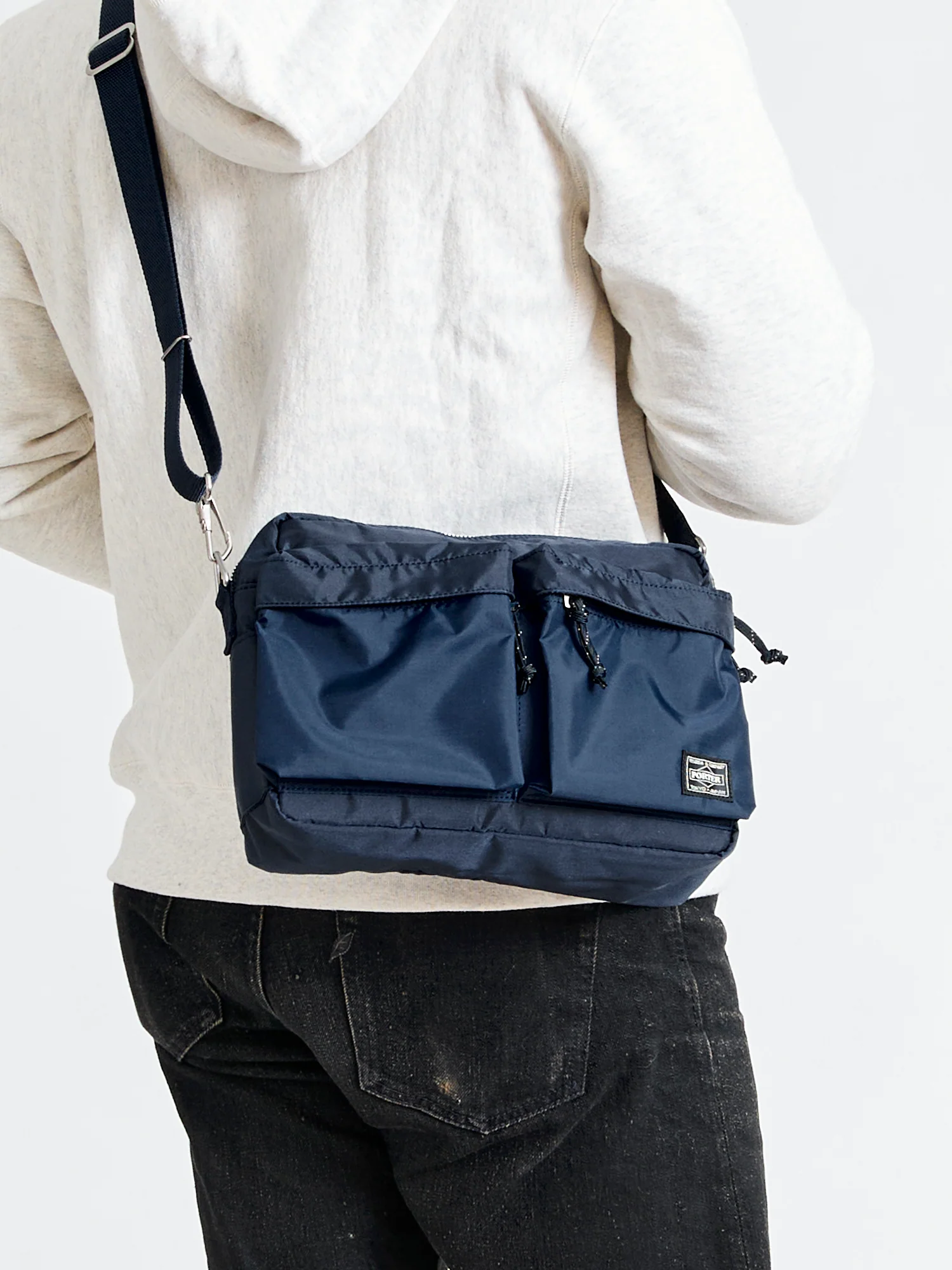 5457 "Force" Shoulder Bag in Navy - Image 2