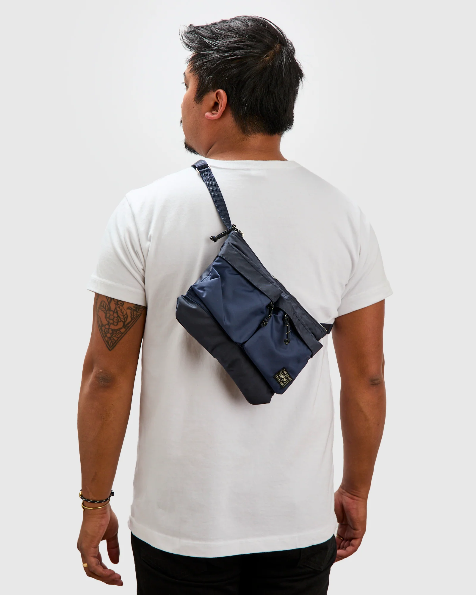 5458 "Force" Shoulder Bag in Navy - Image 2