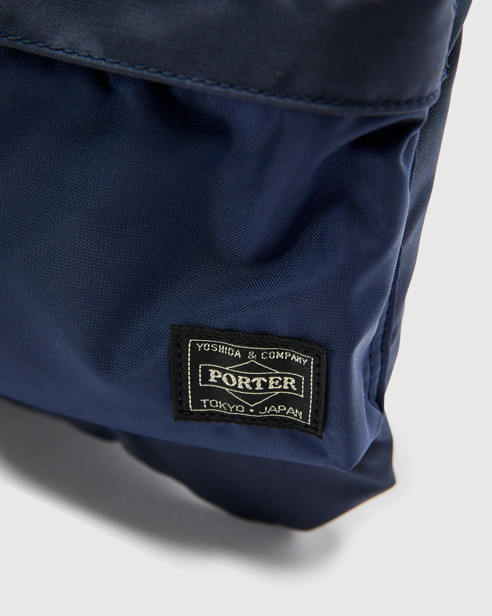 5458 "Force" Shoulder Bag in Navy - Image 5