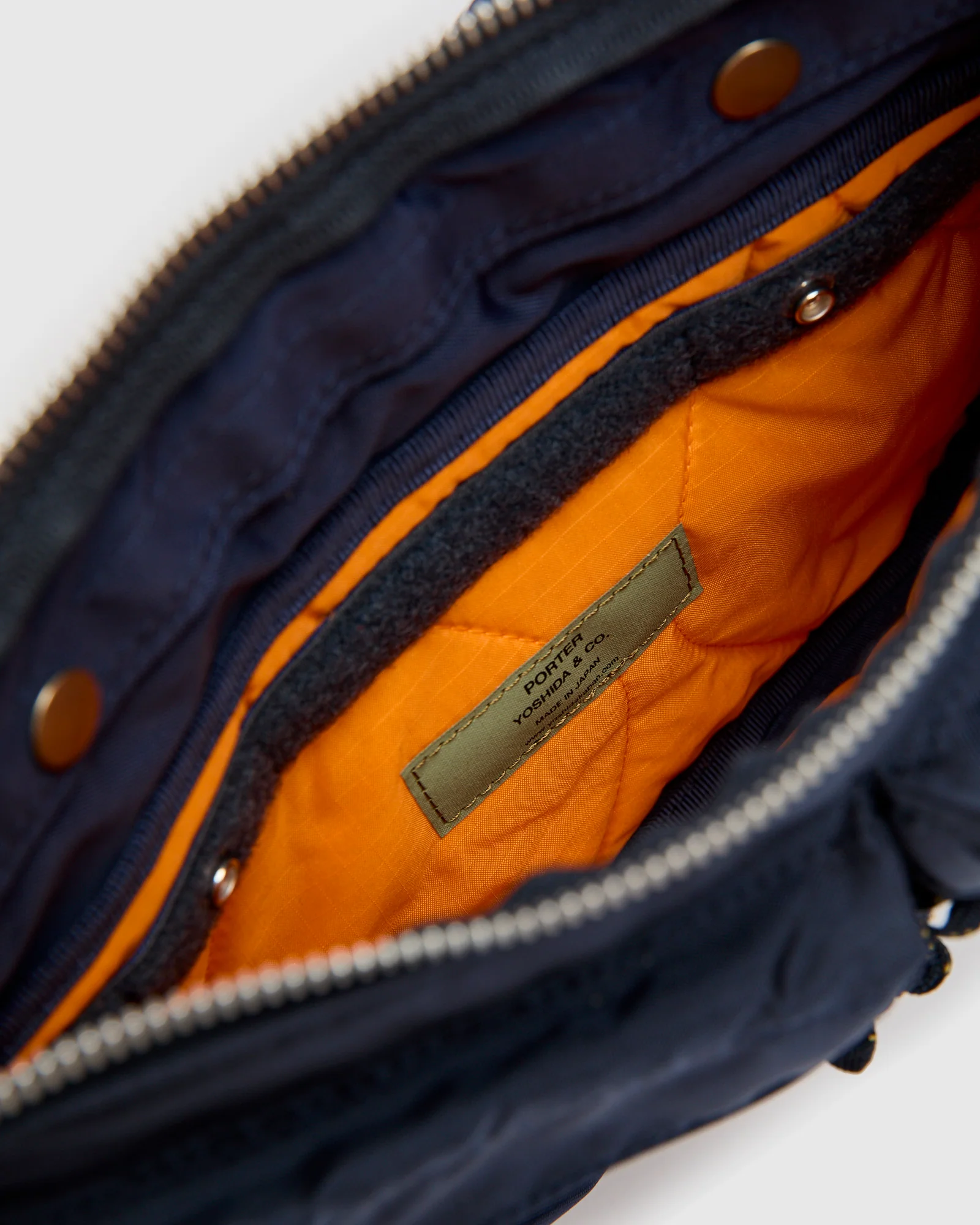 5458 "Force" Shoulder Bag in Navy - Image 8