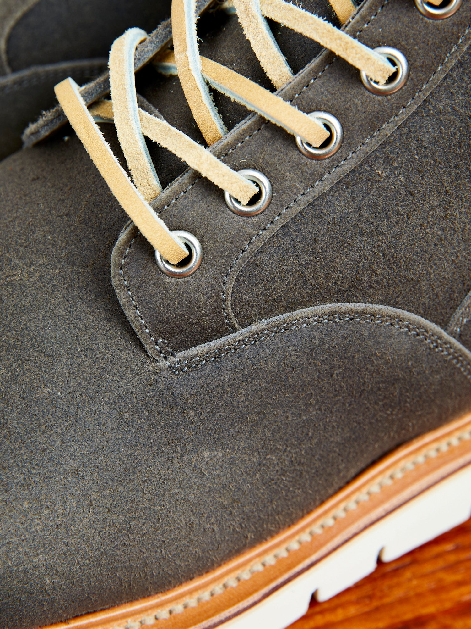 Glacier Boot 2030 in Waxed Anthracite - Image 10