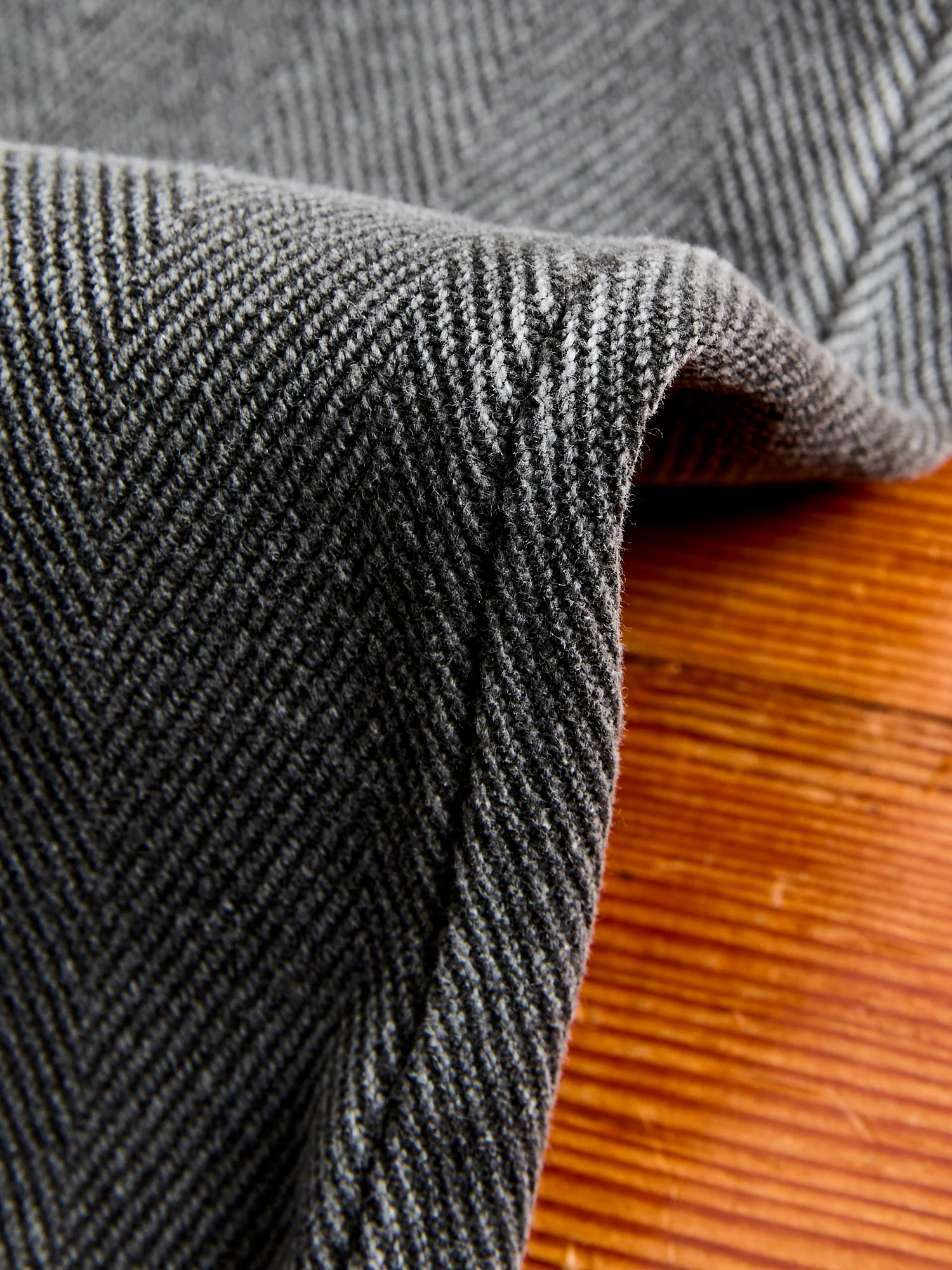 Herringbone 2Tuck Pants in Heather Black - Image 8