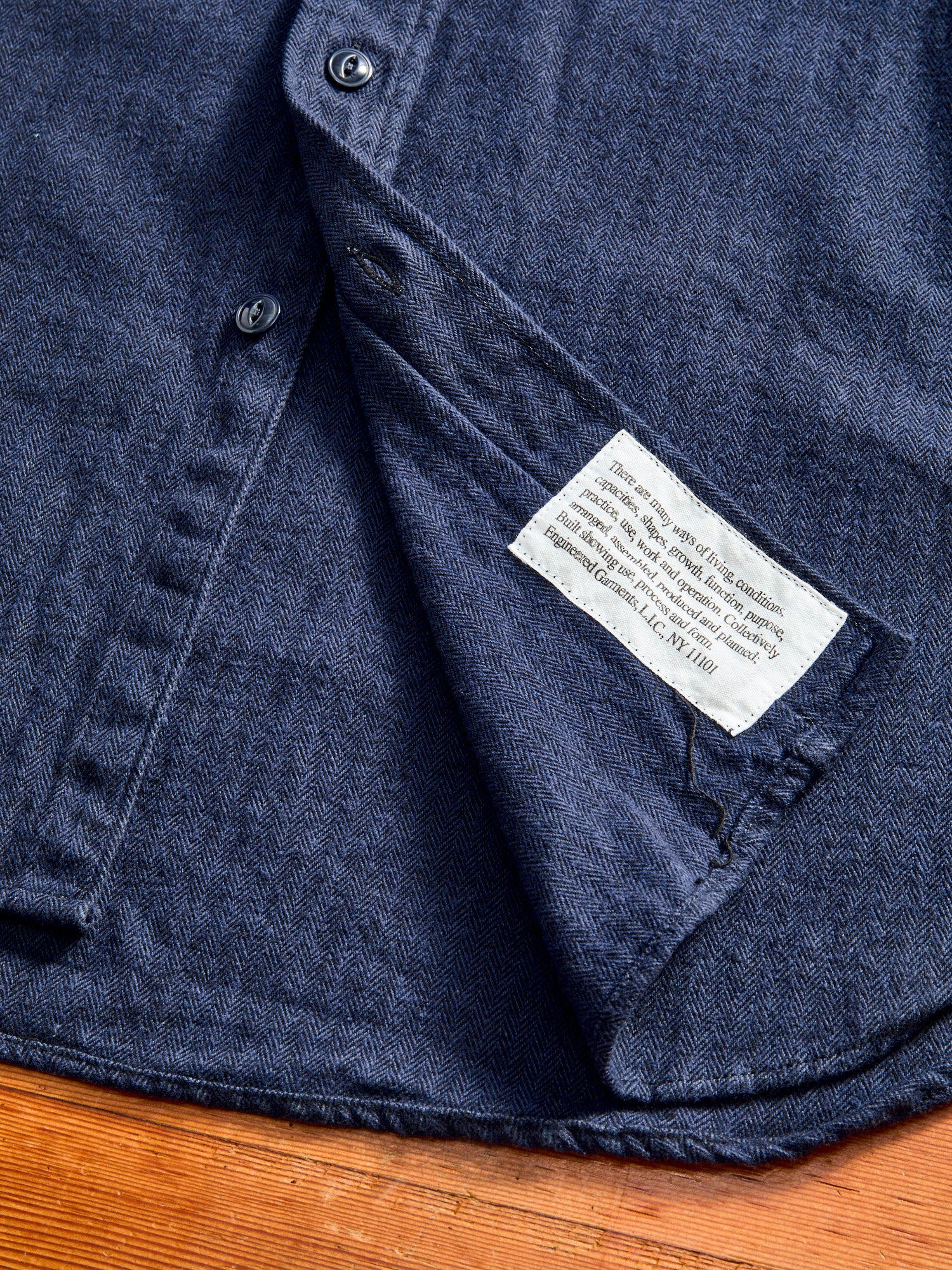 Herringbone Work Shirt in Navy - Image 7
