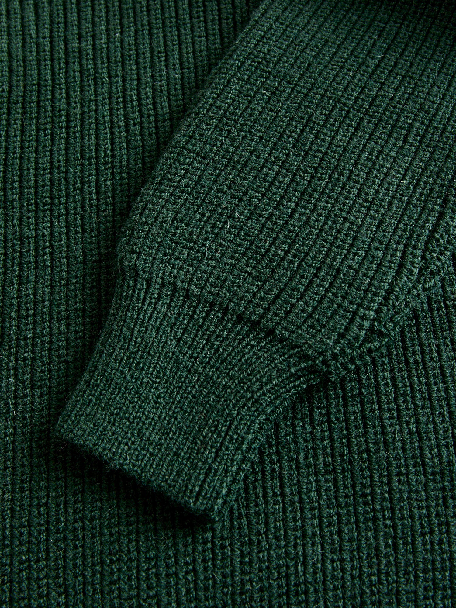 Highland Shakerknit Sweater in Evergreen - Image 5