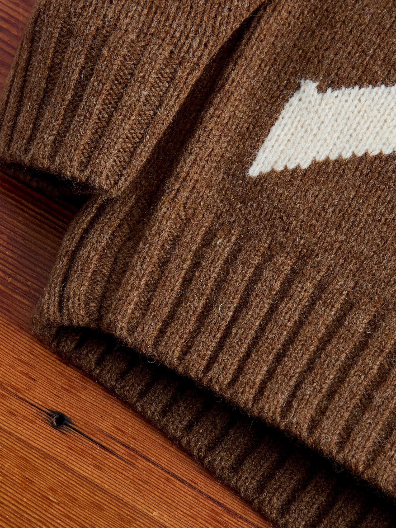 Intarsia 3-Gauge Crewneck Sweater in Brown - Image 7