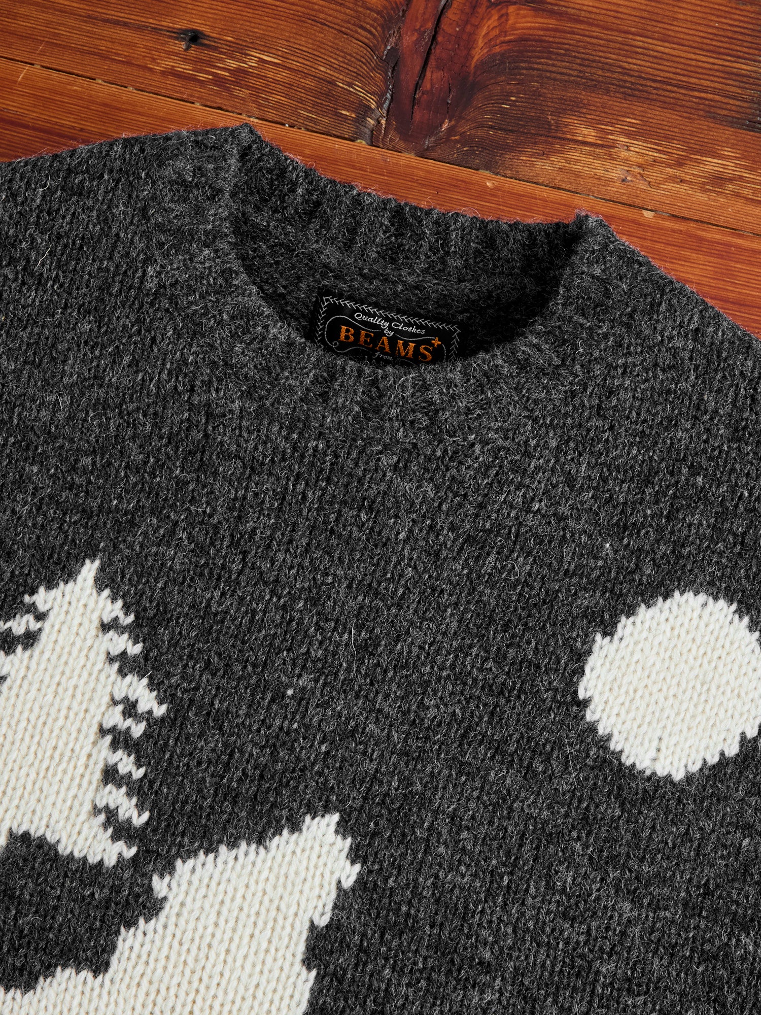 Intarsia 3-Gauge Crewneck Sweater in Charcoal - Image 4