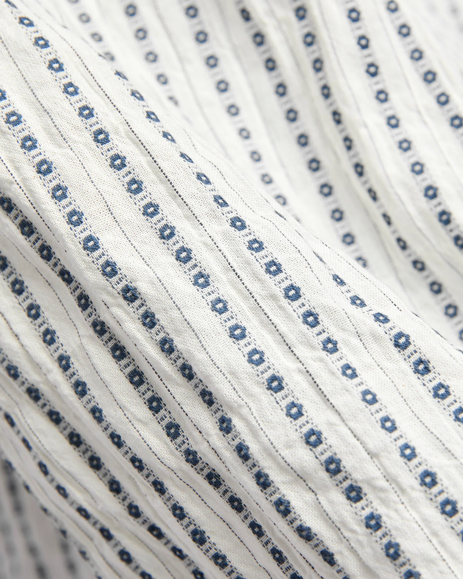 Italian Collar Shirt in White - Image 2