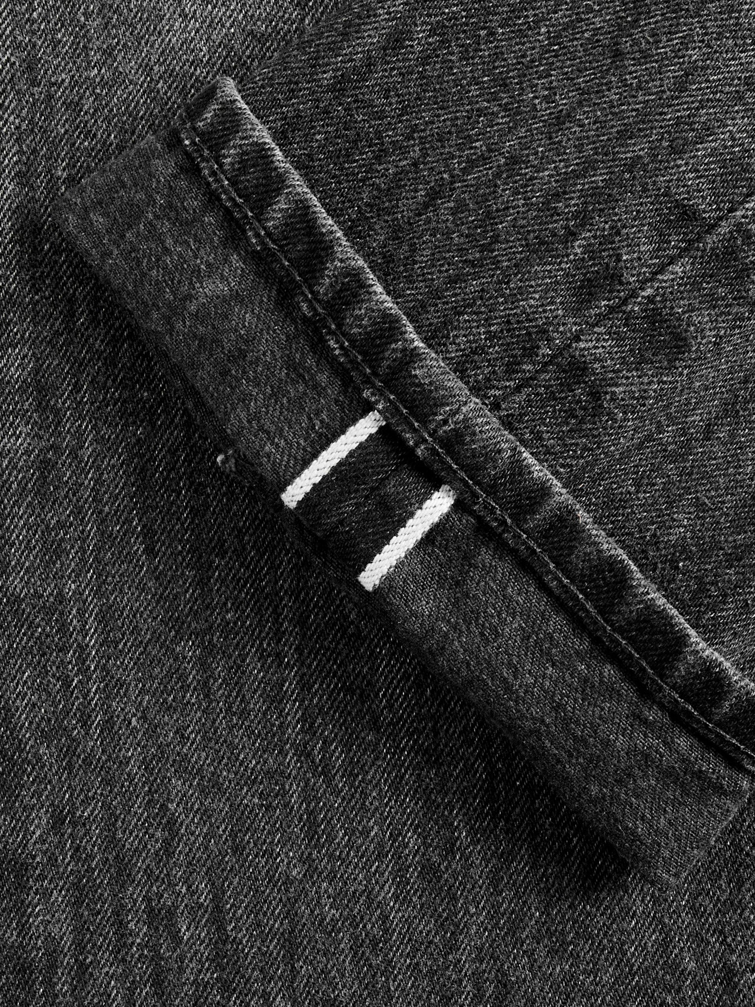 J214 "Aged Wash" 14oz Black Washed Selvedge Denim - Tapered Fit - Image 10