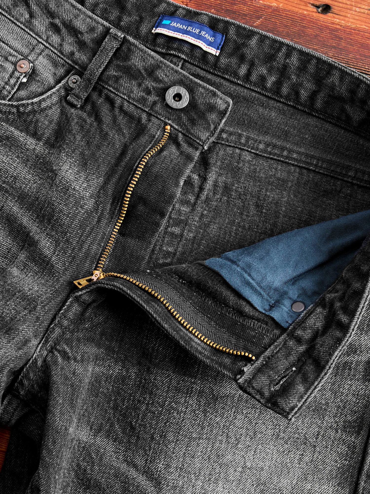 J214 "Aged Wash" 14oz Black Washed Selvedge Denim - Tapered Fit - Image 8