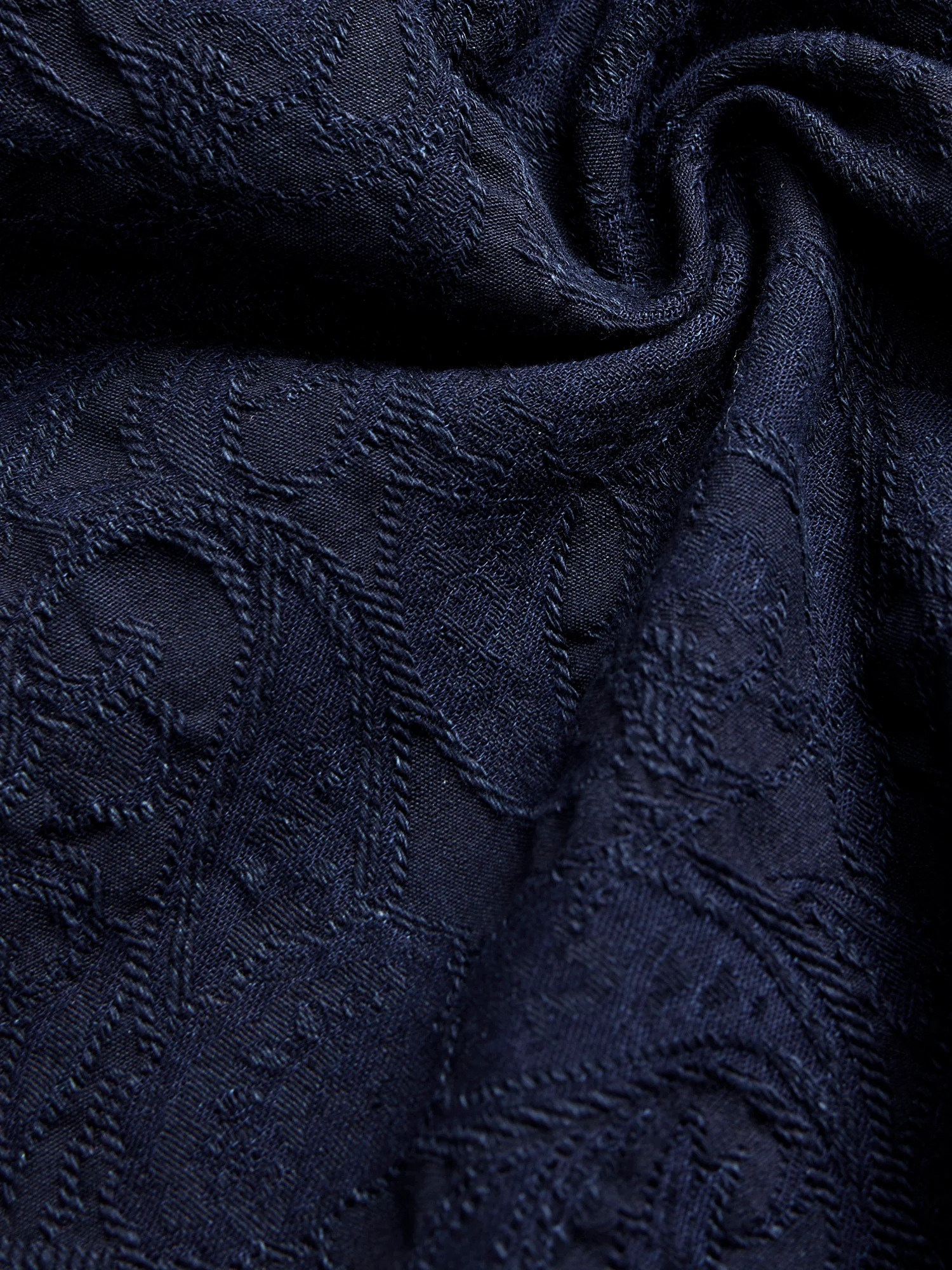 Jacquard Open Collar Shirt in Indigo Paisley - Image 9