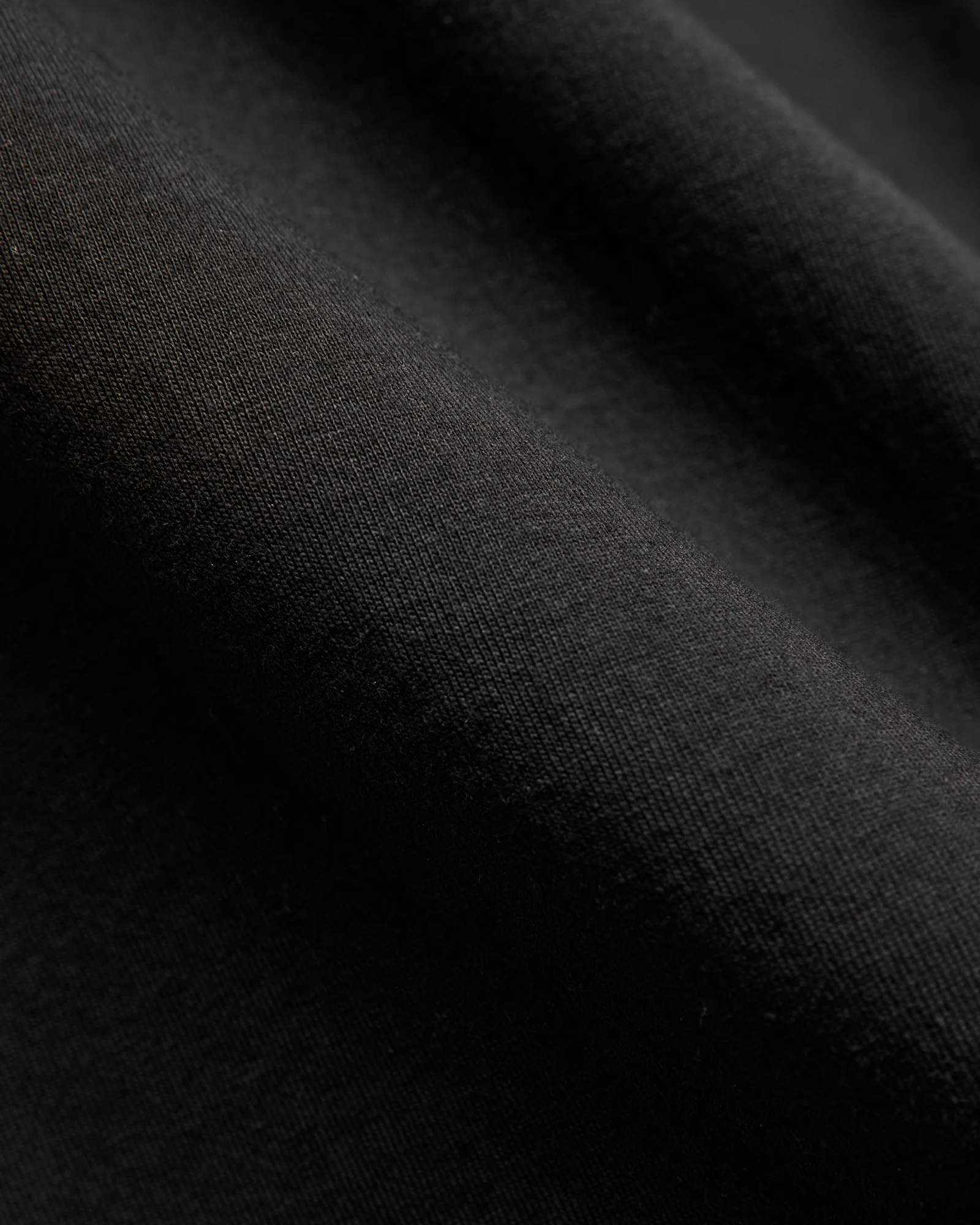Just T-Shirt in Black - Image 2