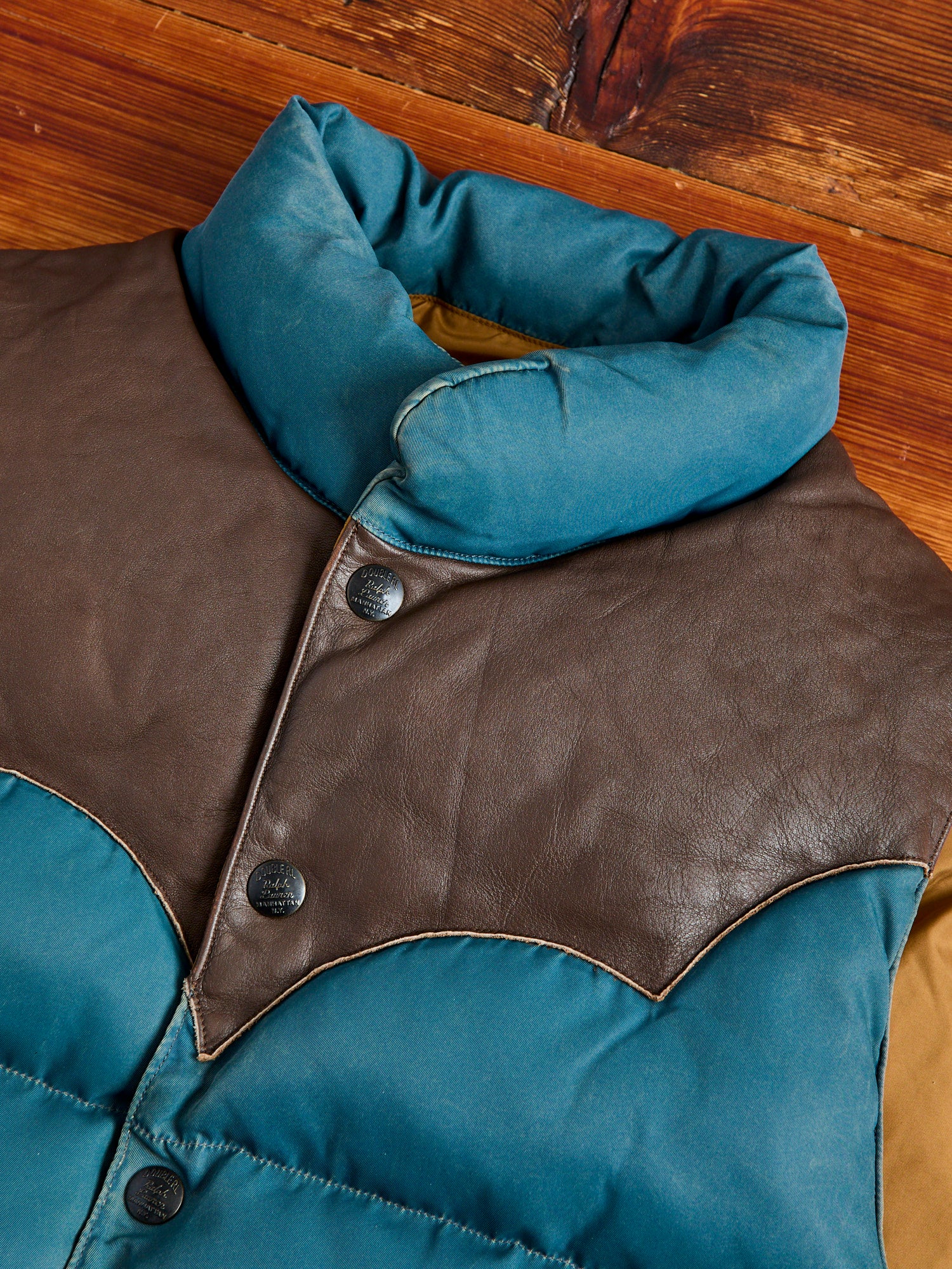 Leather Yoke Quilted Vest in Vintage Blue - Image 5