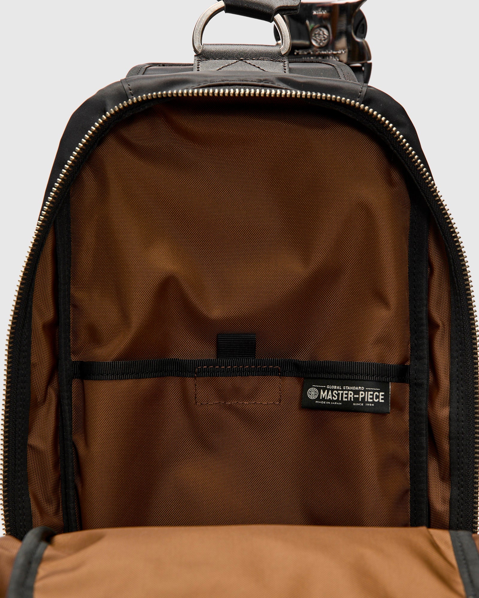 Lightning Shoulder Bag in Black - Image 11
