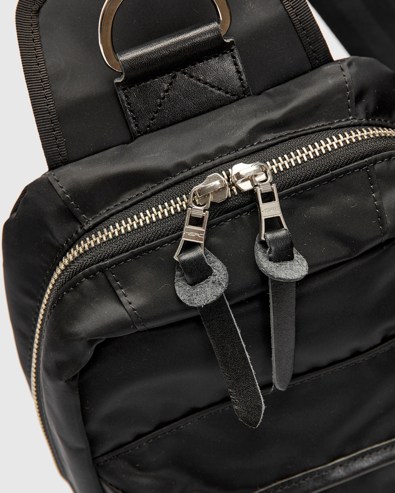 Lightning Shoulder Bag in Black - Image 5