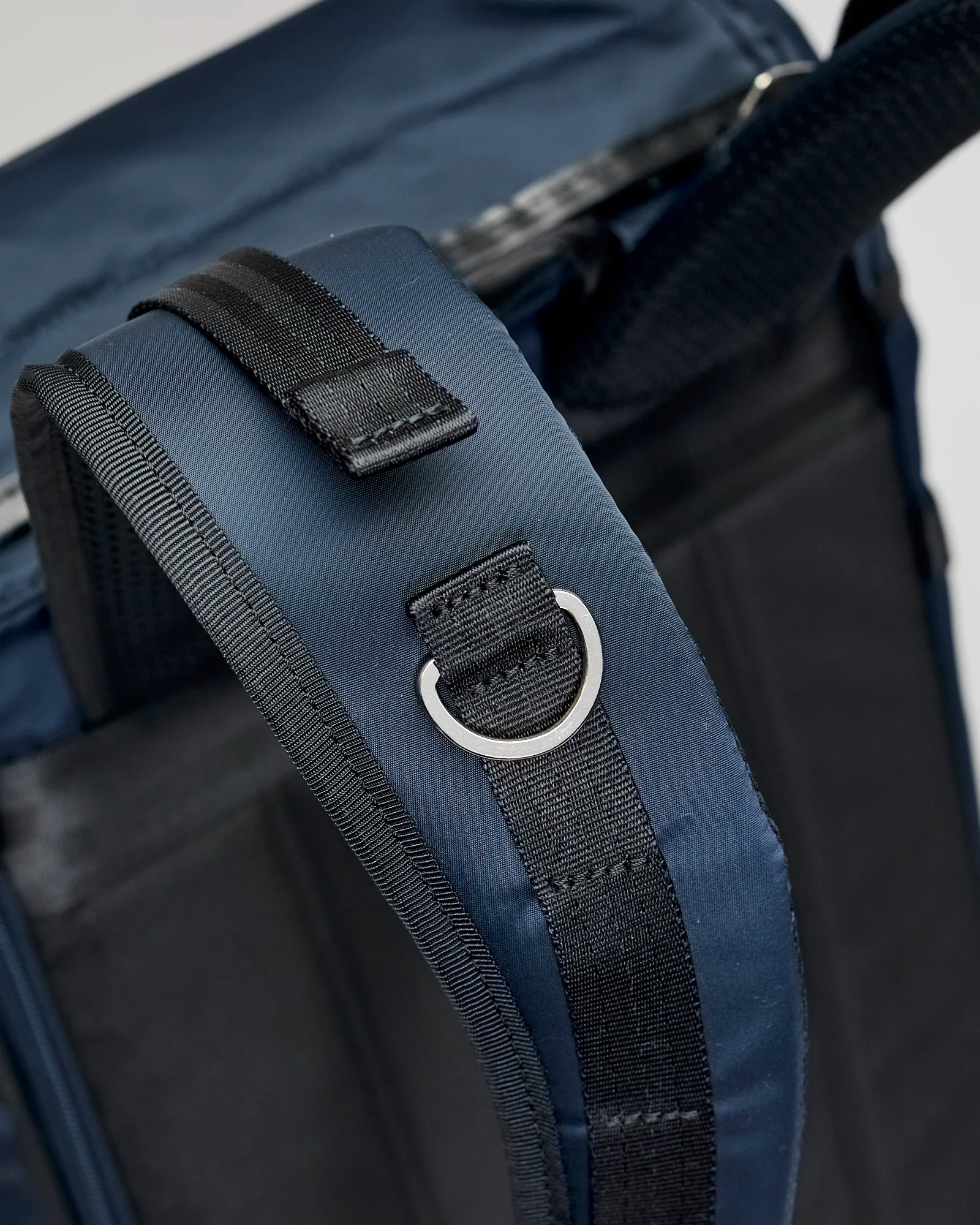 Lightning V2 Backpack in Navy - Image 11