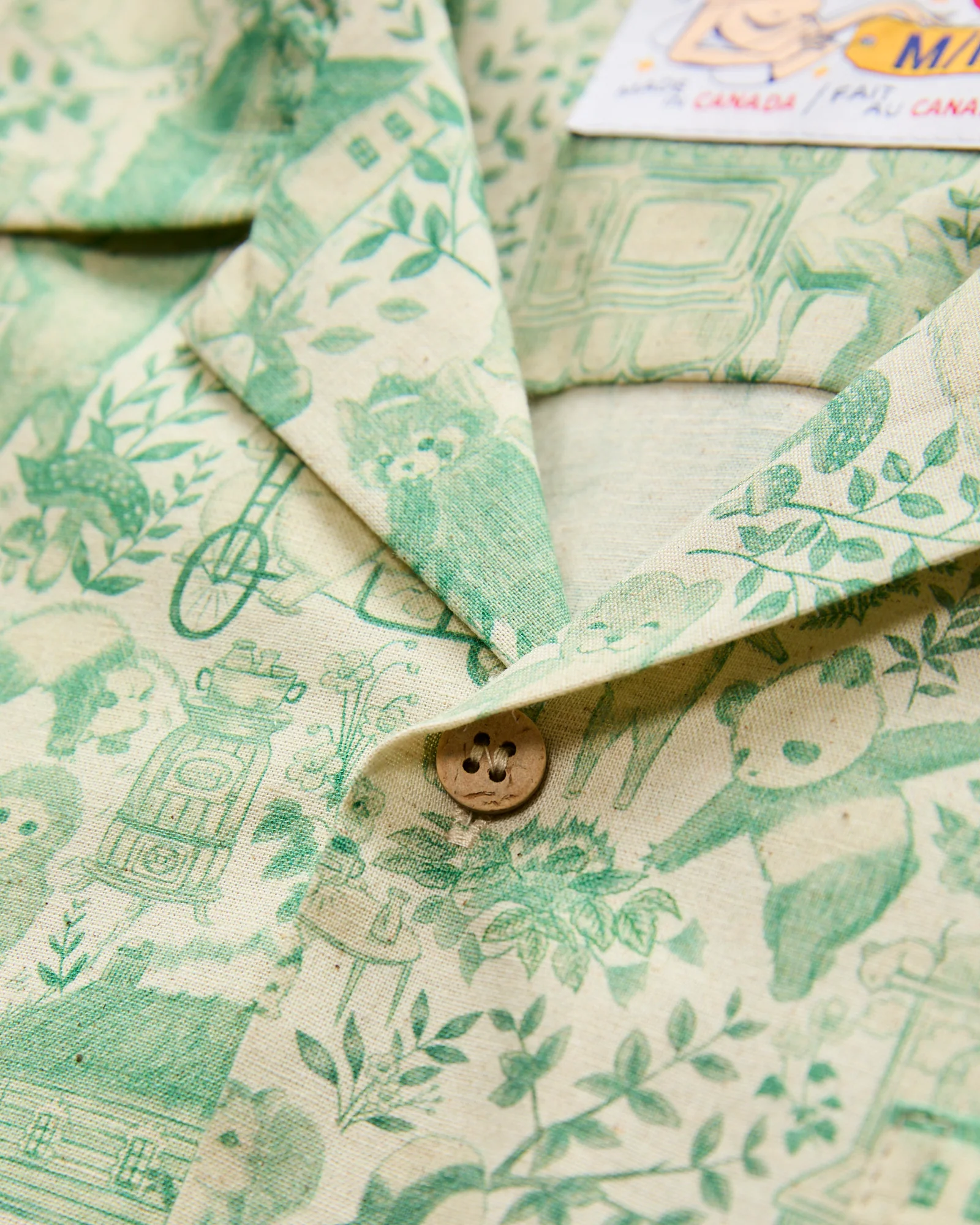 "Linen Animals" Aloha Shirt in Green - Image 5