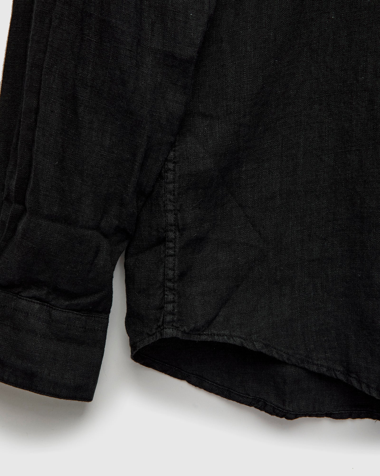 Linen Button-Up Shirt in Black - Image 6