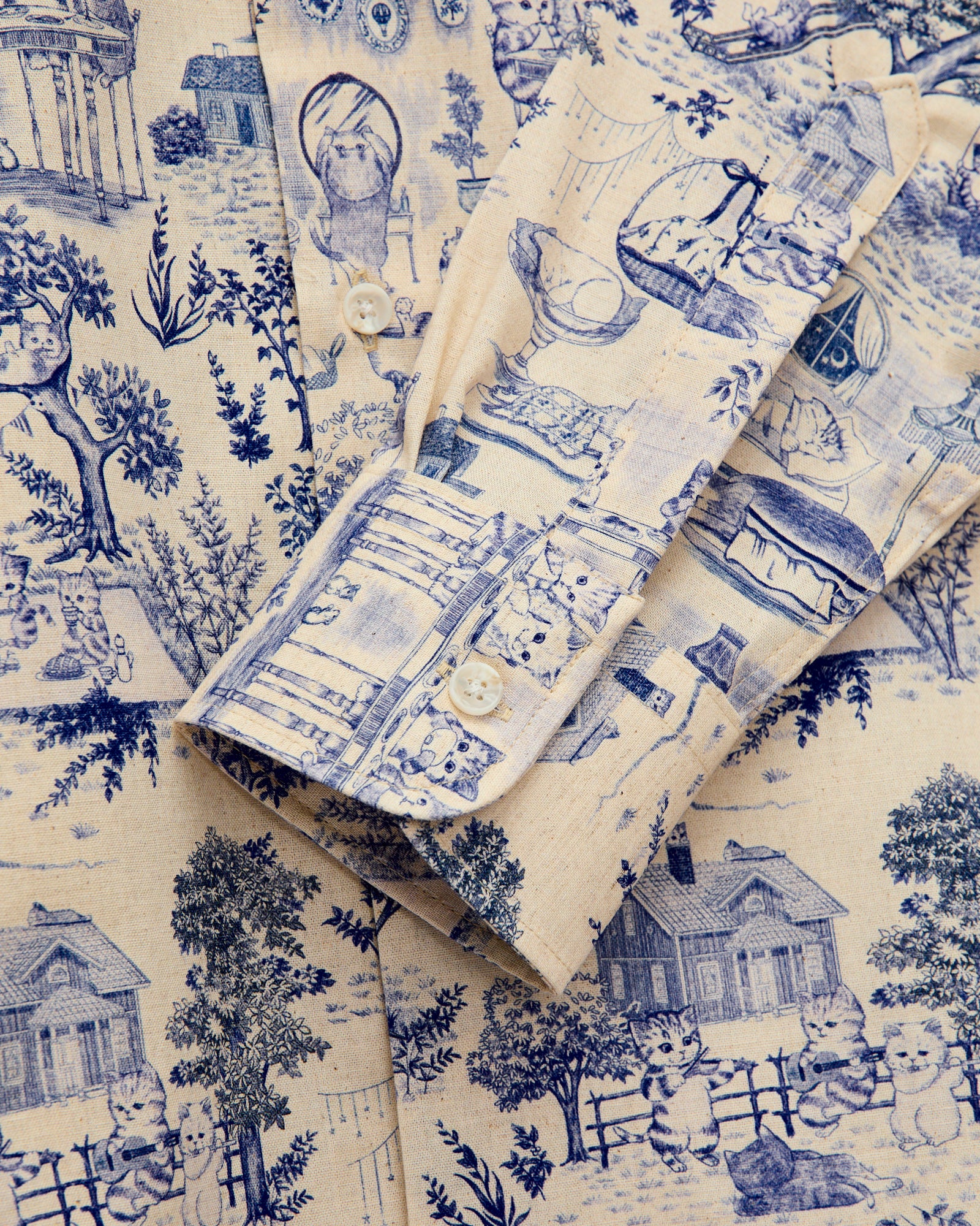 "Linen Cats" Button Down Easy Shirt in Blue - Image 6