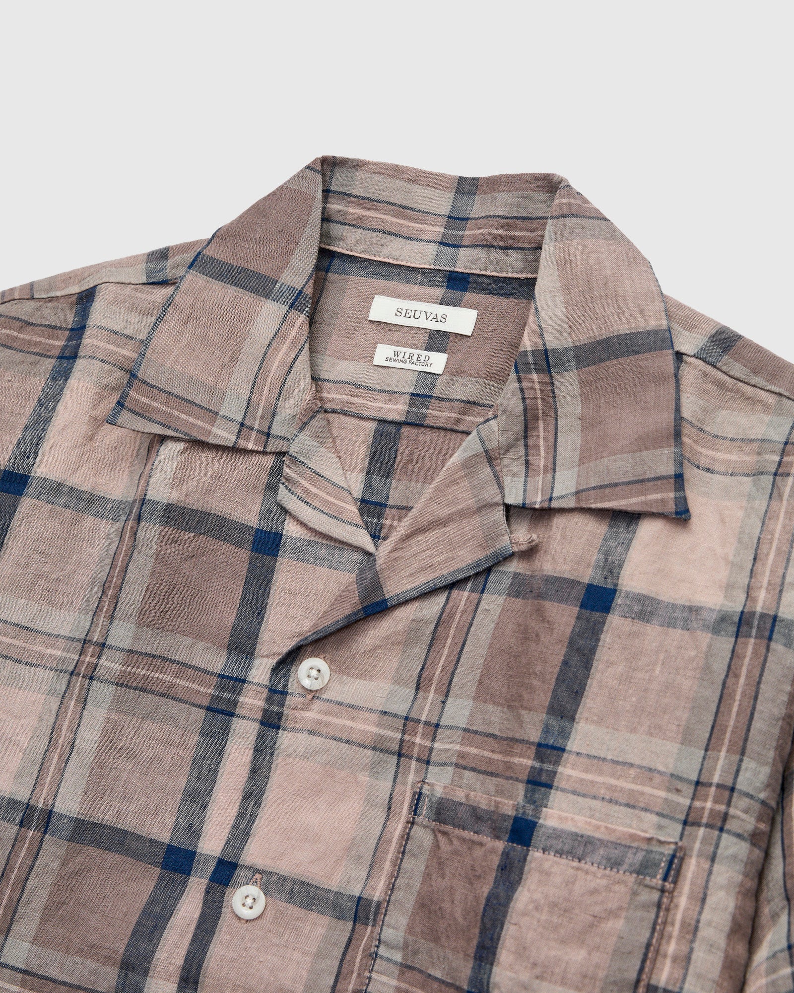 Linen Vacation Shirt in Beige - Image 3