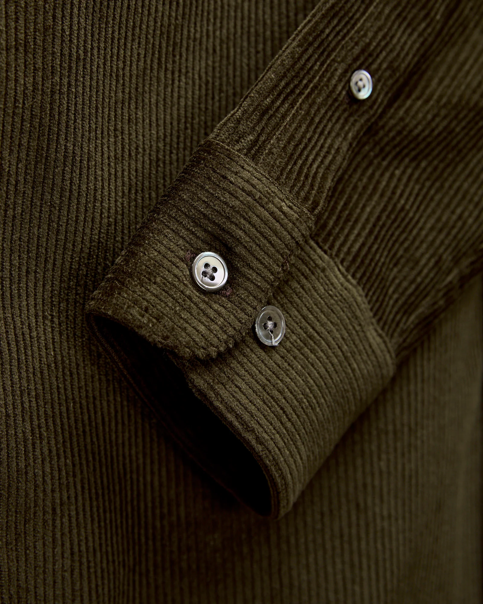 Lobo 2 Button-Up Shirt in Olive - Image 6