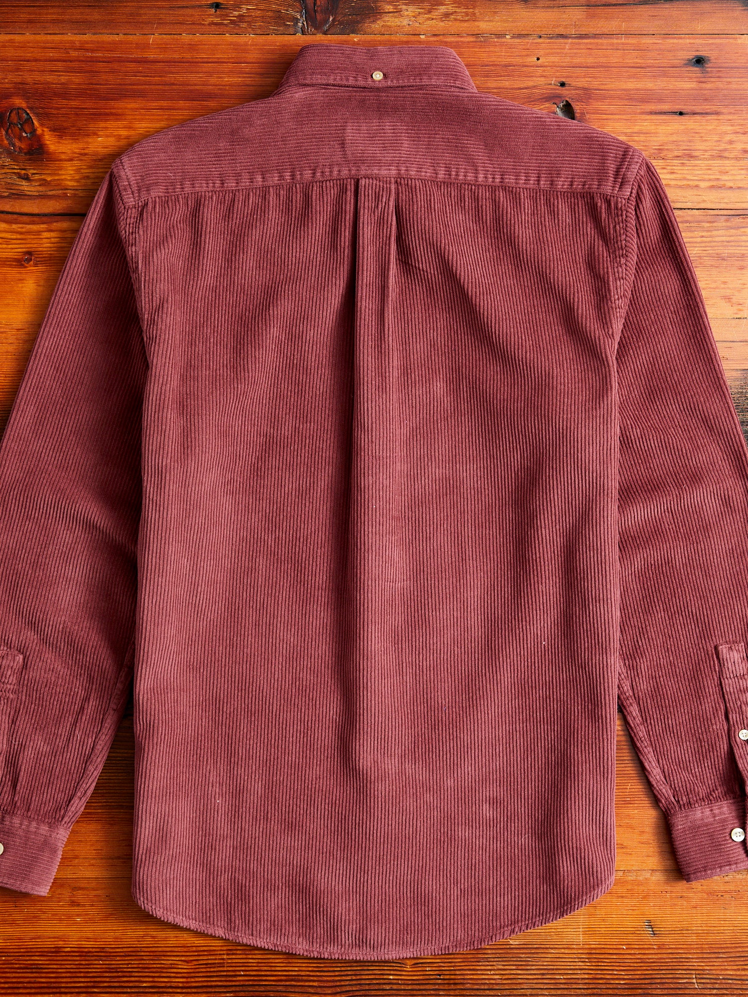Lobo Button-Up Shirt in Bordeaux - Image 8