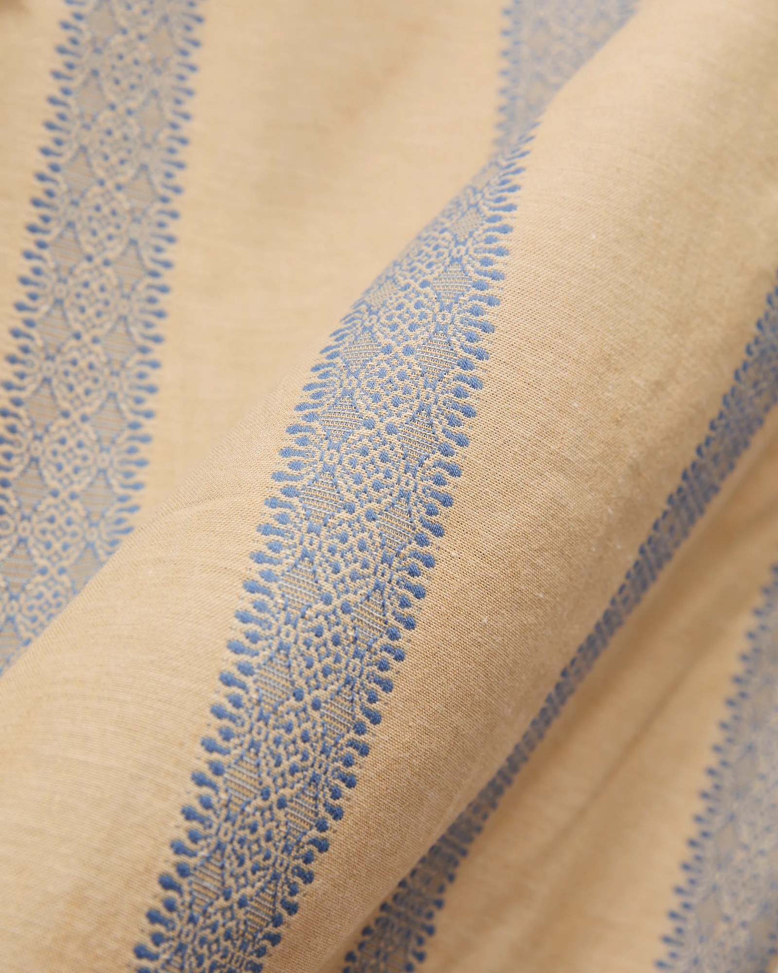 Lousada Shirt in Cream - Image 2
